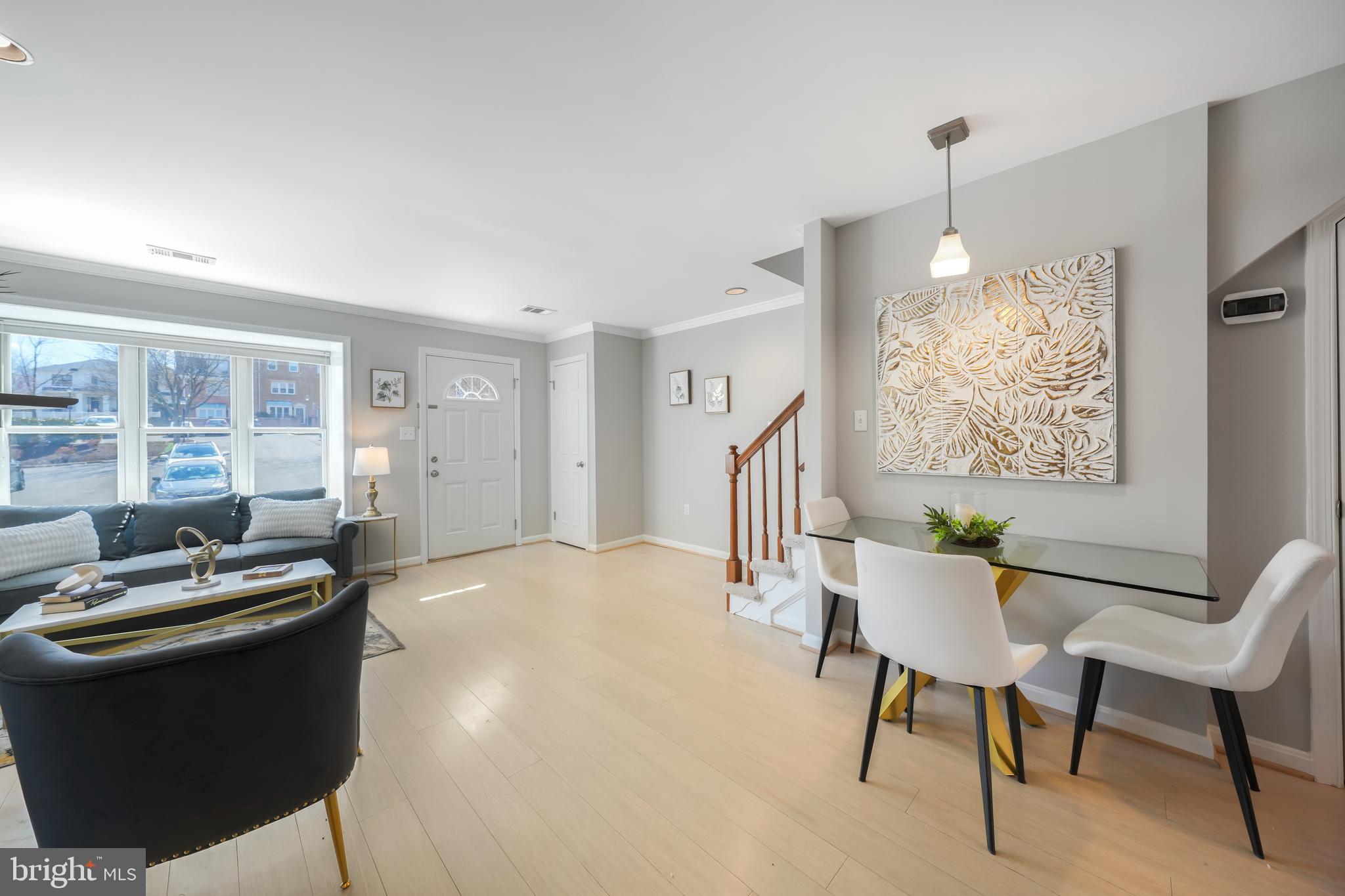 2540 FAIRFAX DRIVE 2B