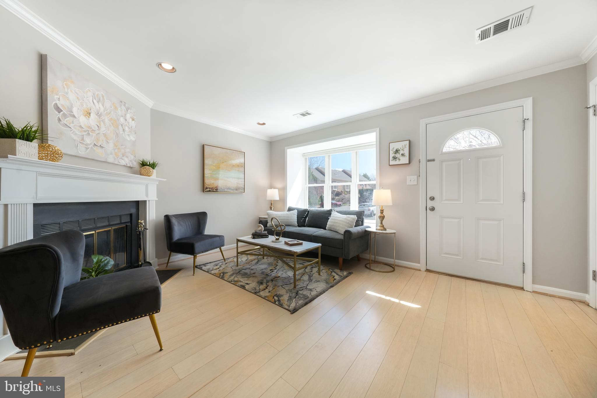 CLARENDON - Residential