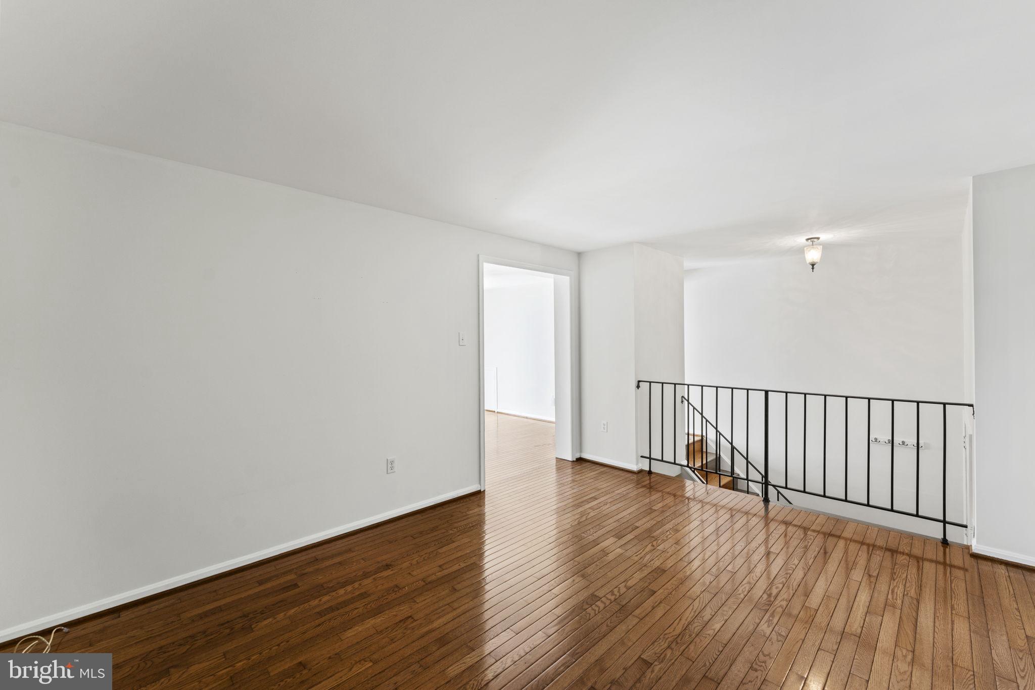 ADDISON HEIGHTS - Residential Lease