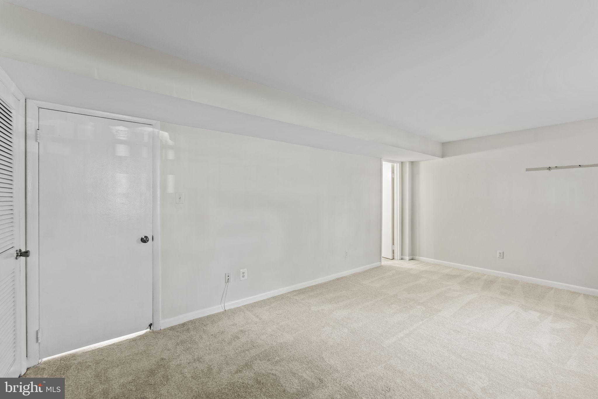 ADDISON HEIGHTS - Residential Lease