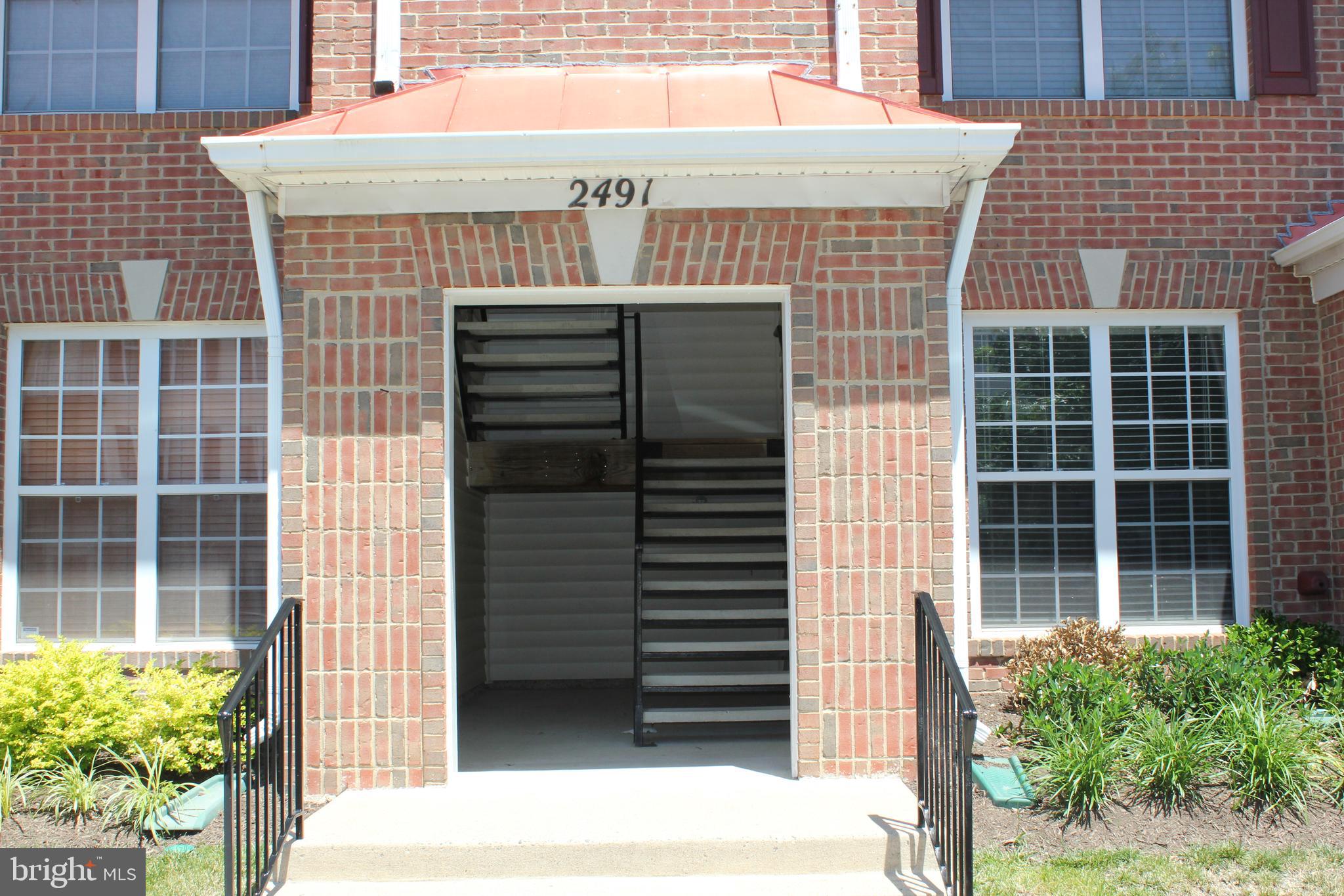 2491 QUICK STREET 303