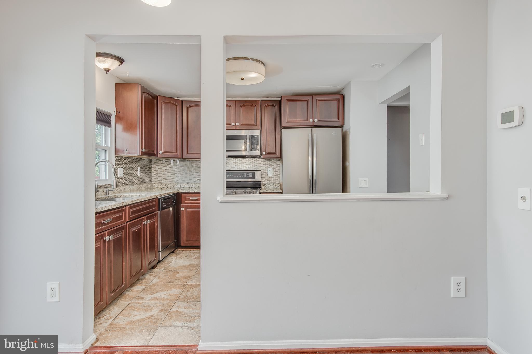 CARROLL PARK MANOR - Residential Lease