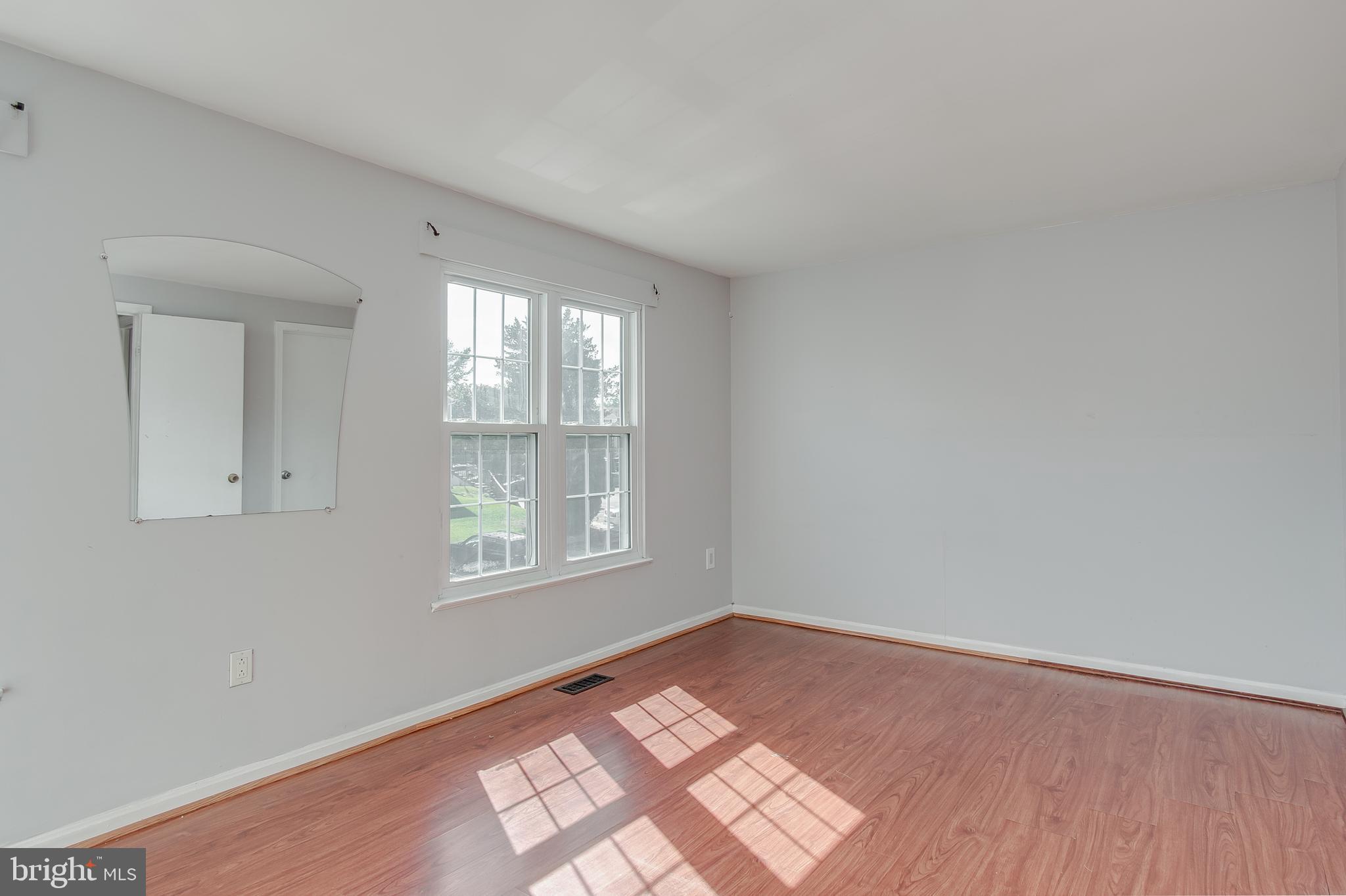 CARROLL PARK MANOR - Residential Lease