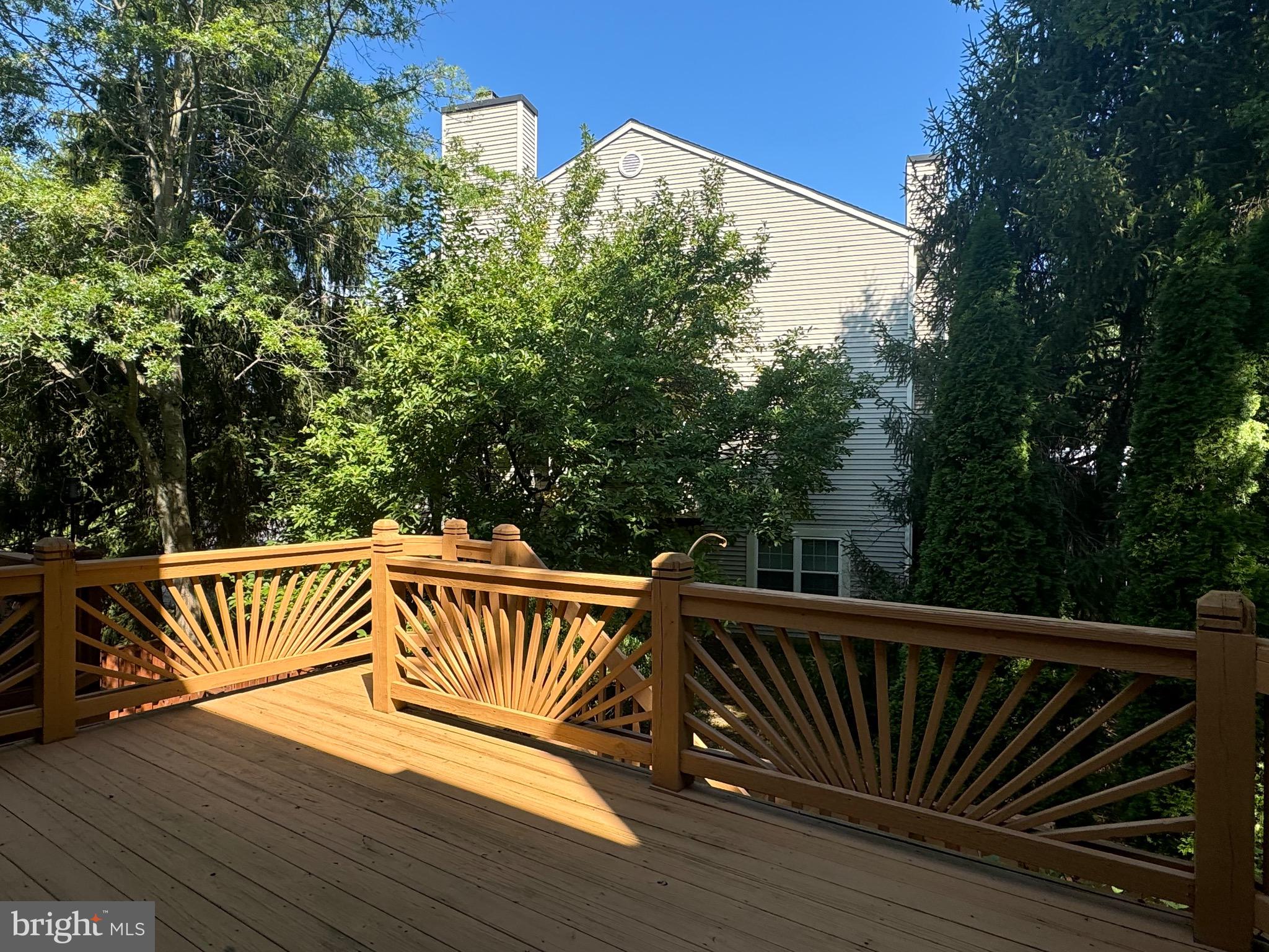 CLARY'S FOREST - Residential Lease