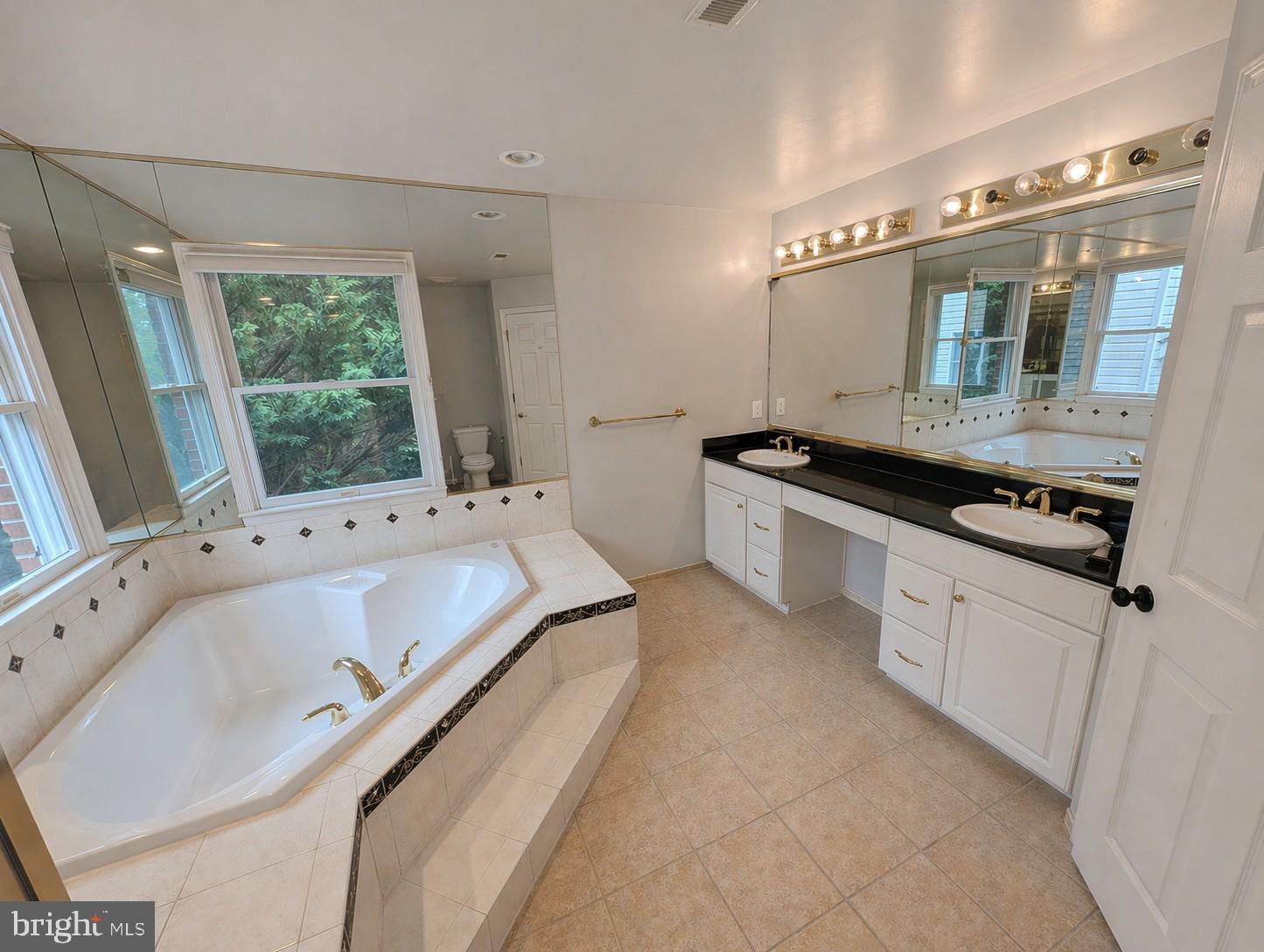 CLARKSVILLE HUNT - Residential