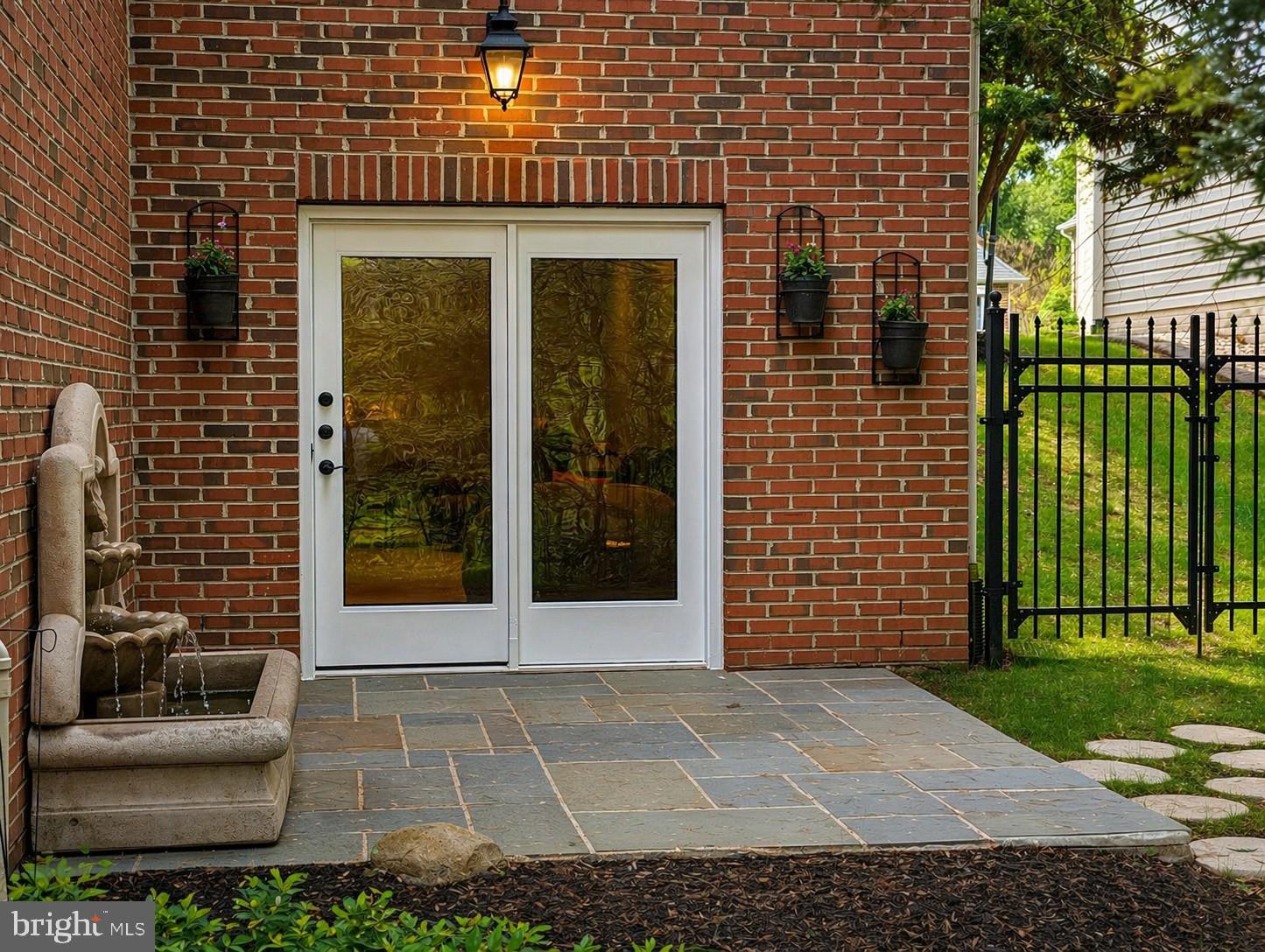 CLARKSVILLE HUNT - Residential