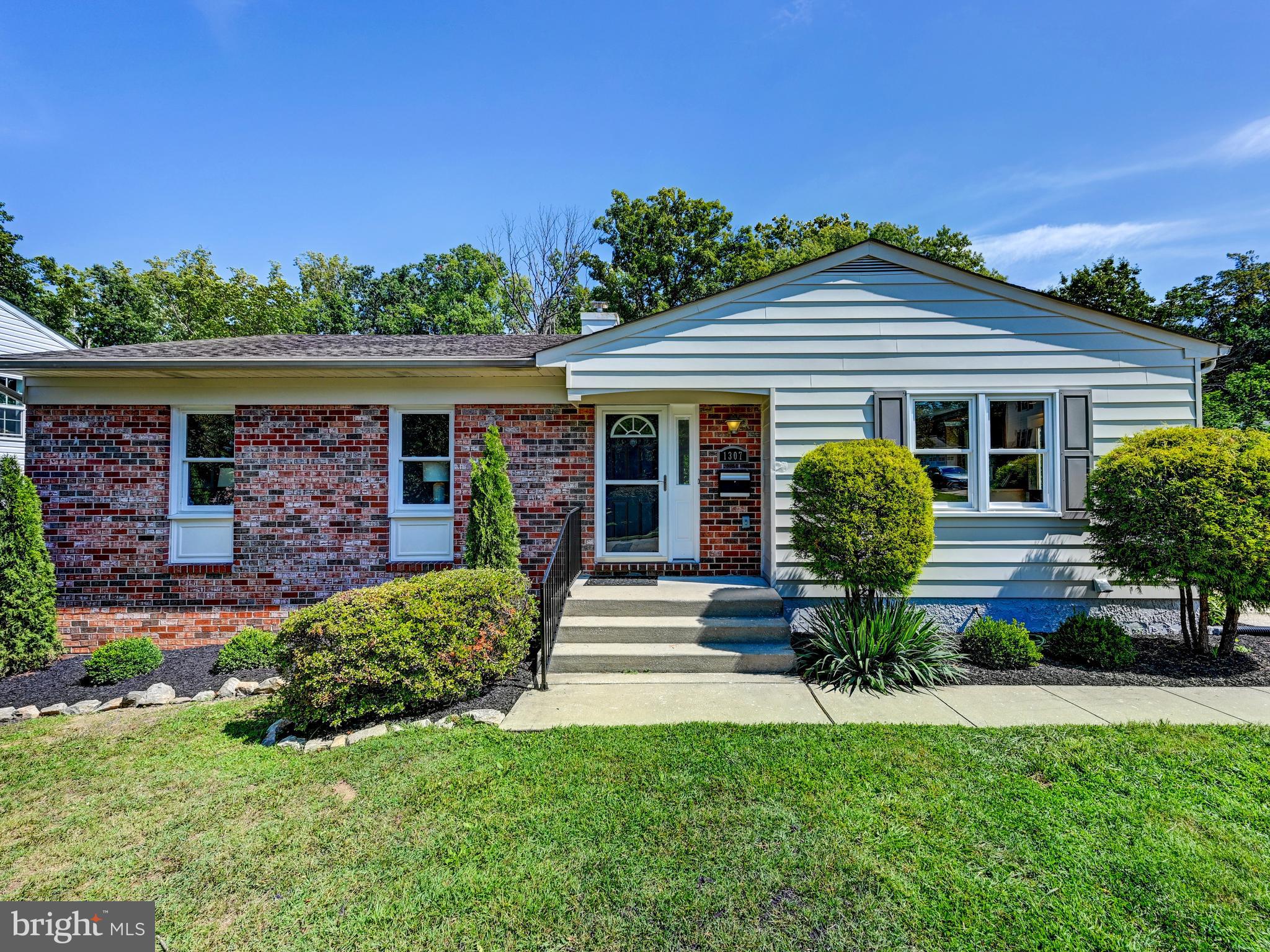 1307 HICKORY SPRINGS CIRCLE