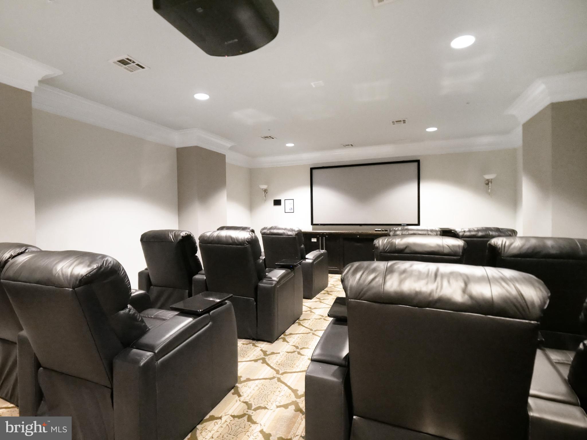 SAVOY AT RESTON TOWN CENTER - Residential