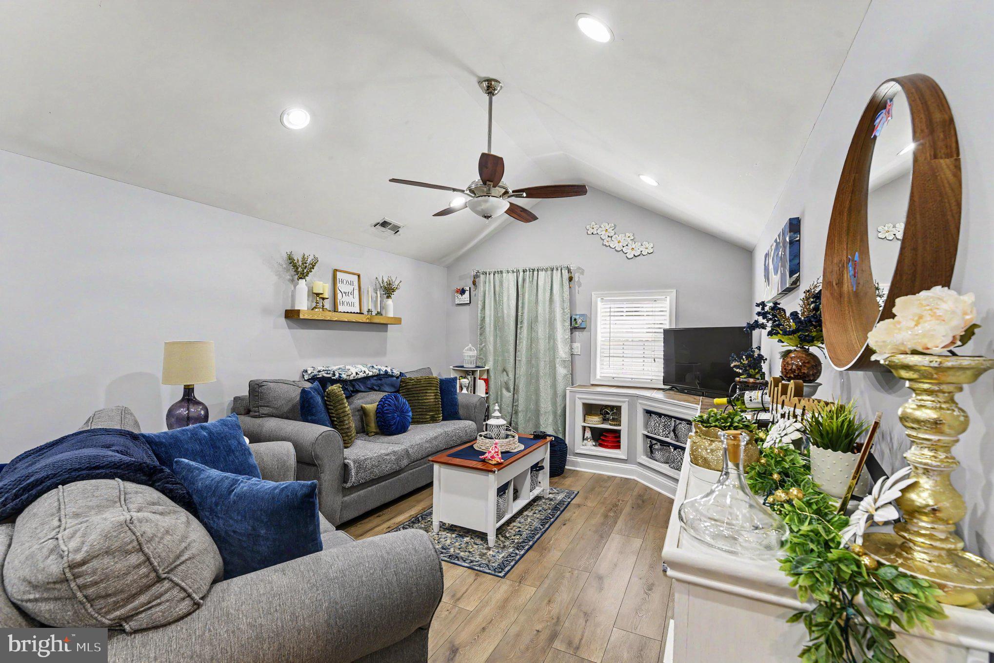 MT PLEASANT BEACH - Residential