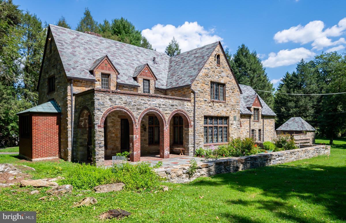 GREENFIELDS - Residential