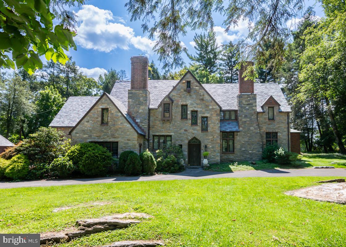 1804 BERNVILLE ROAD
