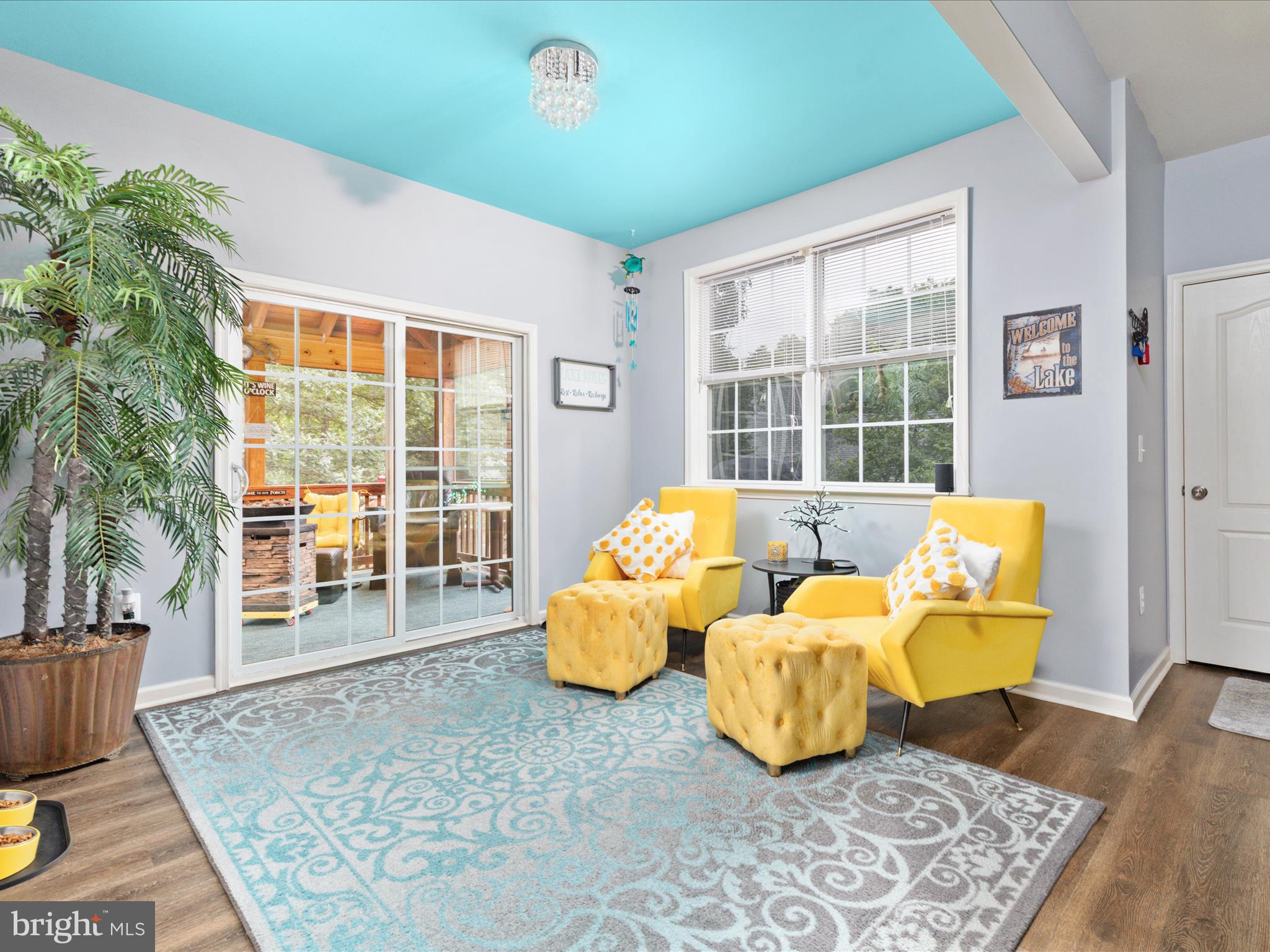 LAKE HOLIDAY ESTATES - Residential