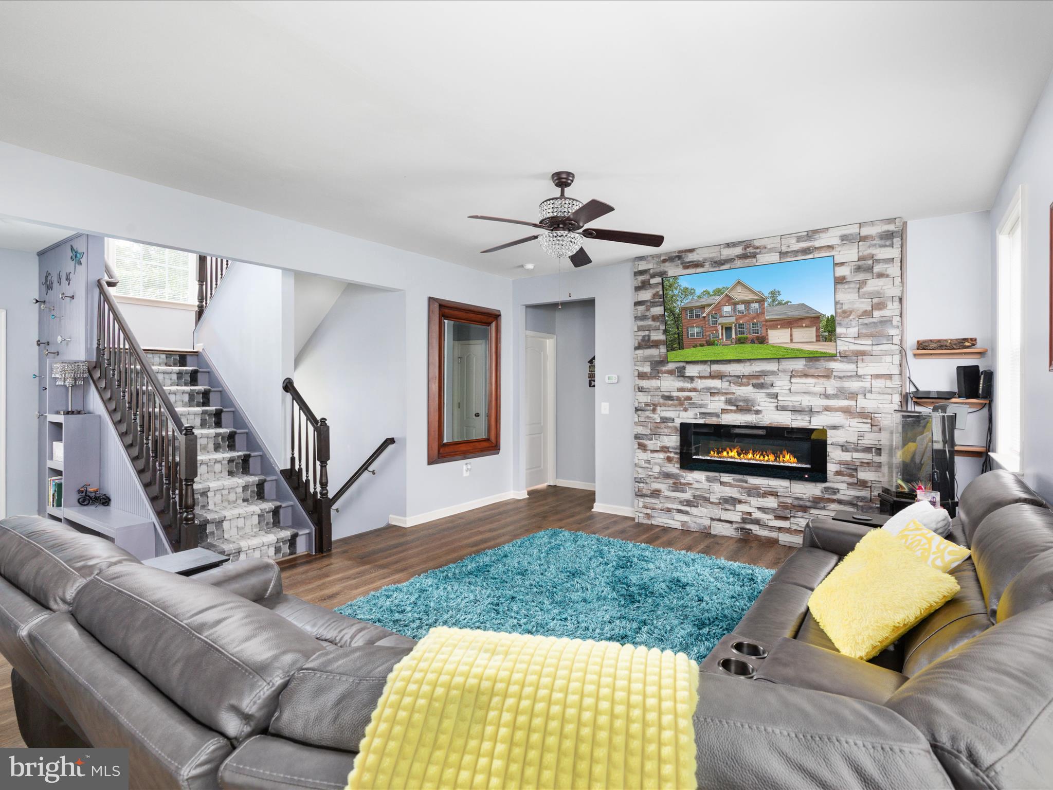 LAKE HOLIDAY ESTATES - Residential