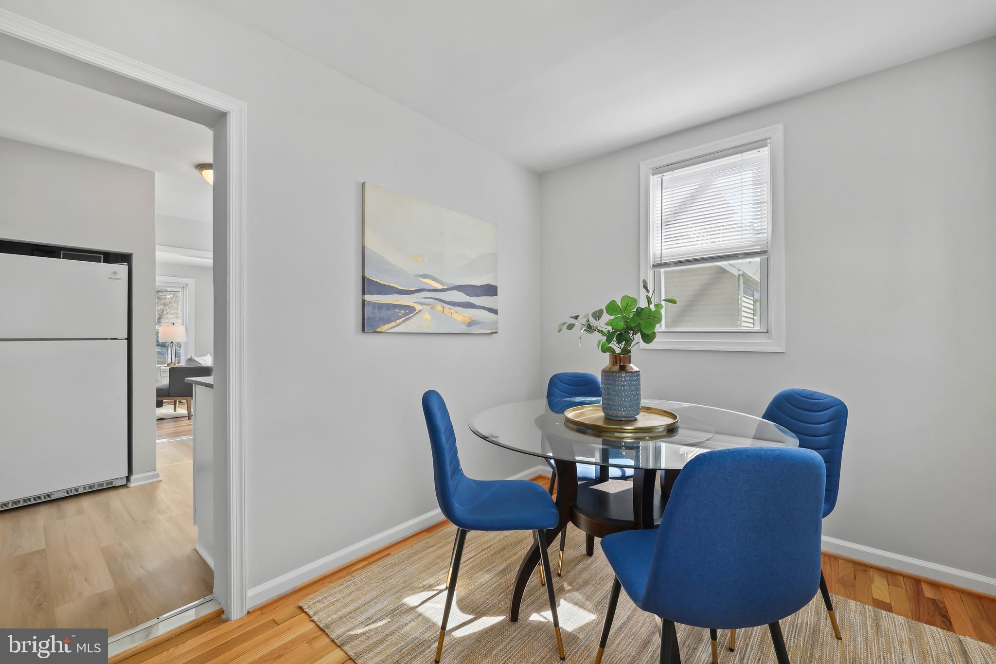 WEST LAWN - Residential