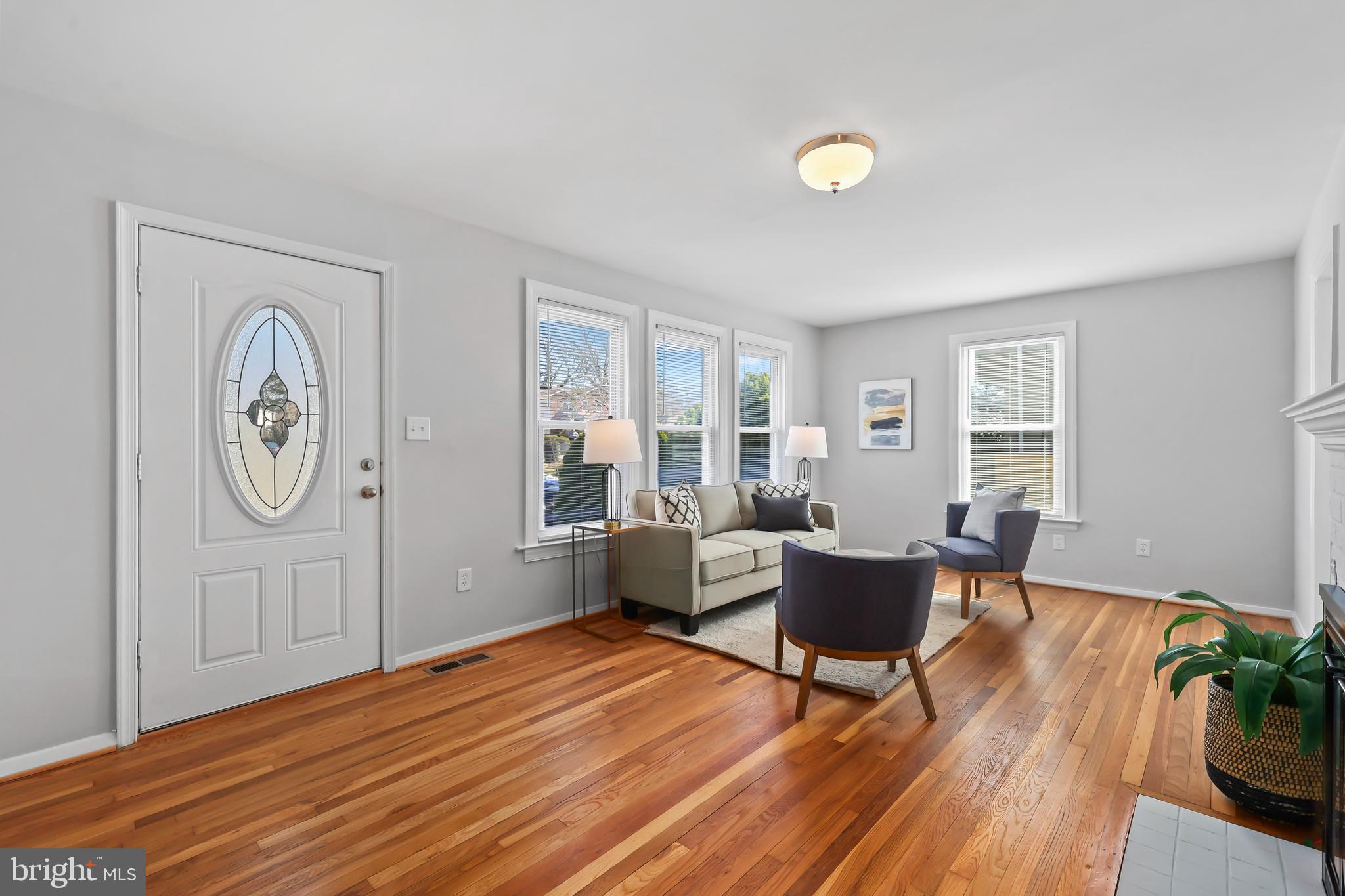 WEST LAWN - Residential