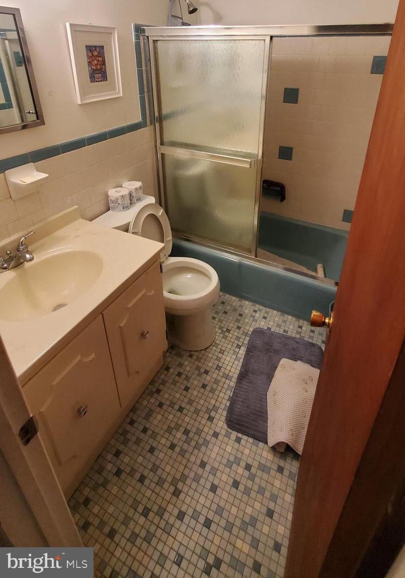 TANTALLON SQUARE - Residential