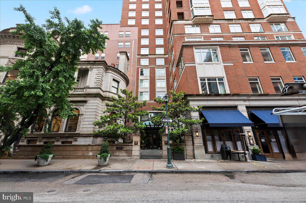 RITTENHOUSE SQUARE - Residential Lease