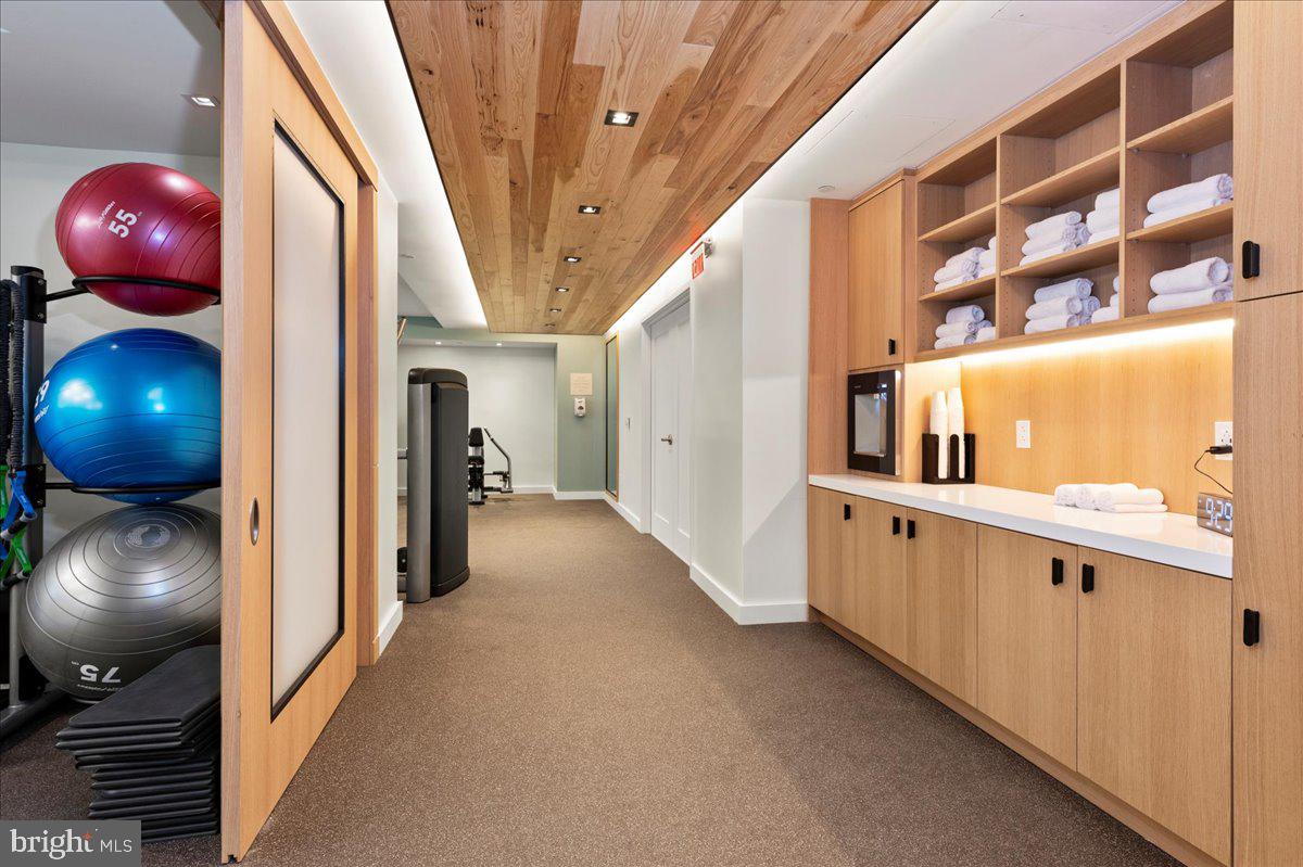 RITTENHOUSE SQUARE - Residential Lease