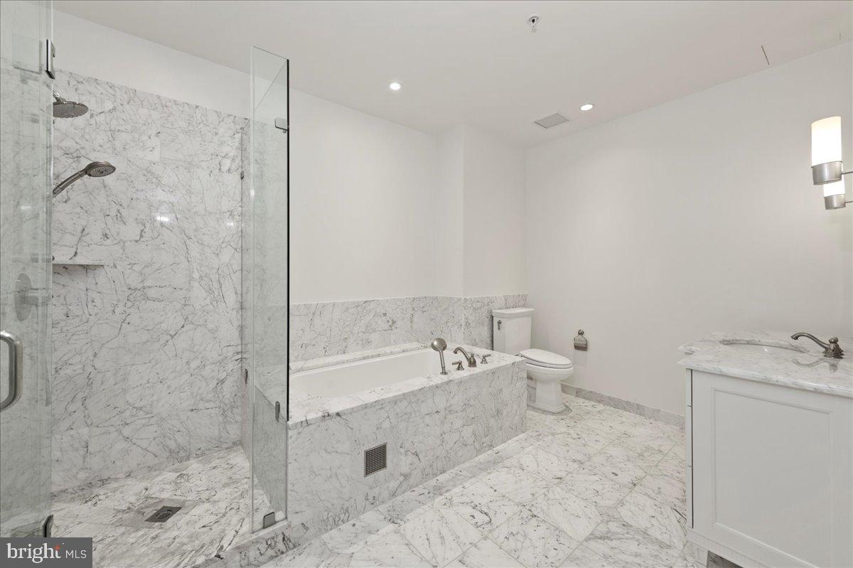 RITTENHOUSE SQUARE - Residential Lease