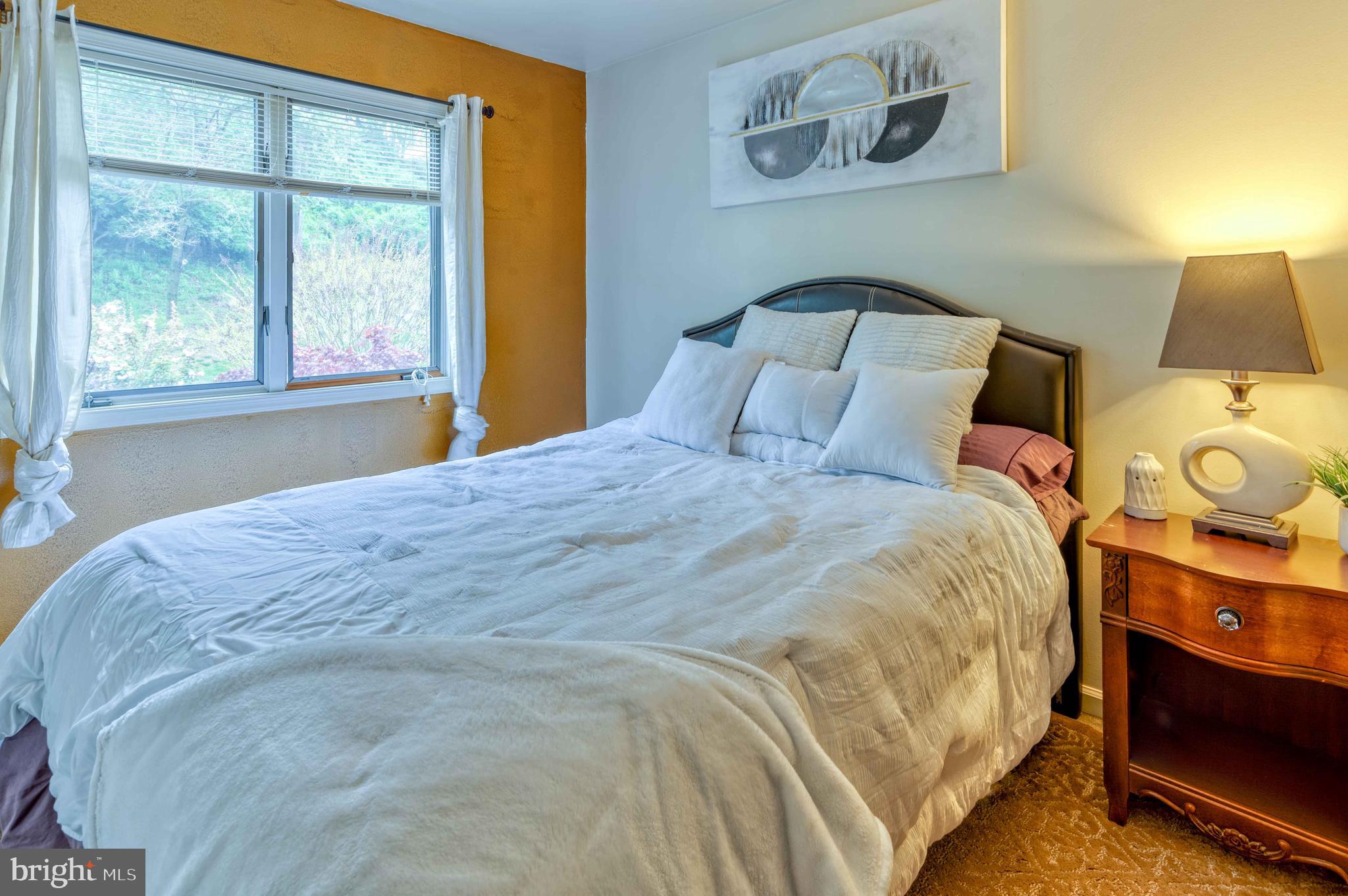 STOTESBURY TWHSE - Residential