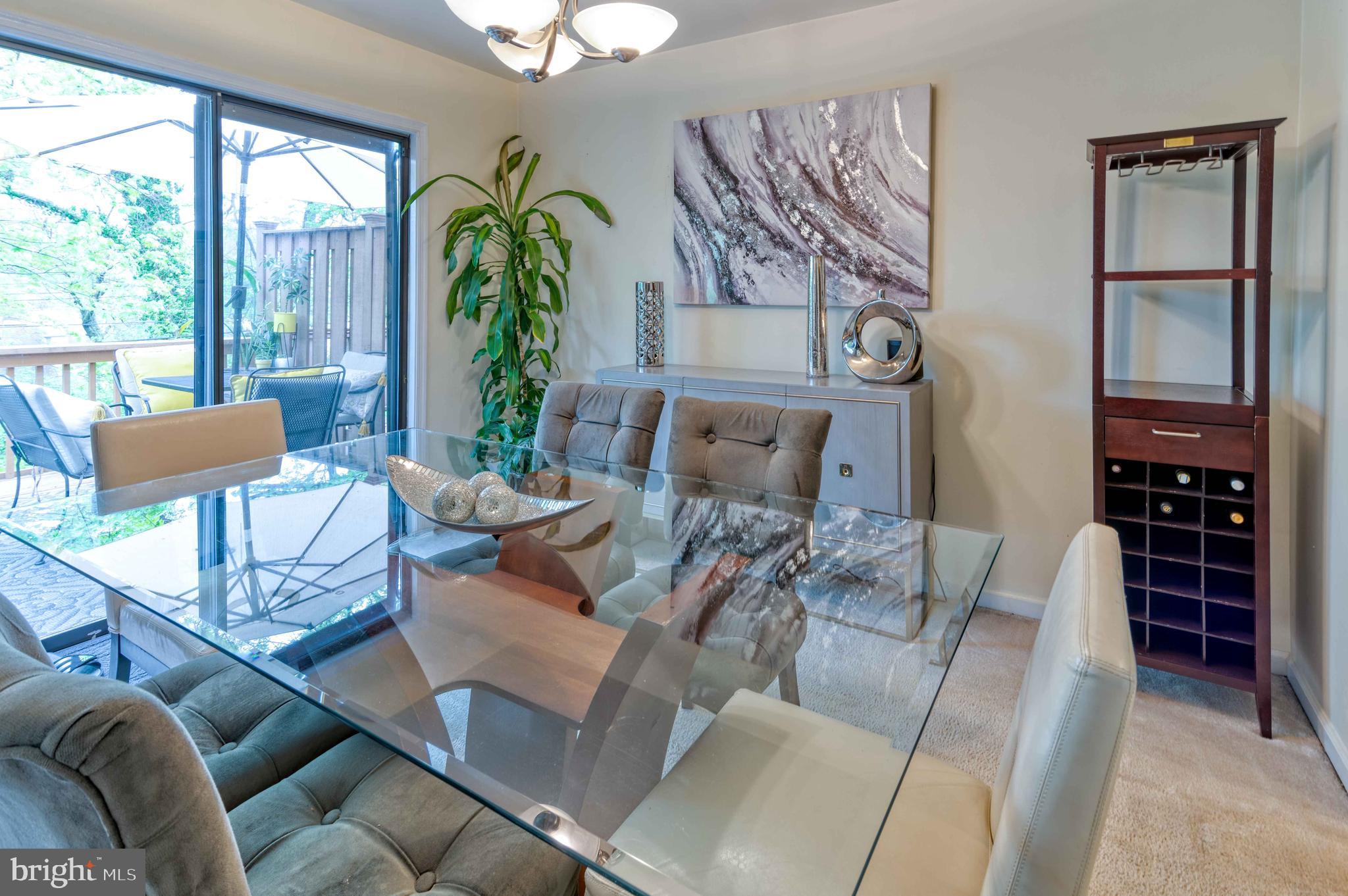 STOTESBURY TWHSE - Residential