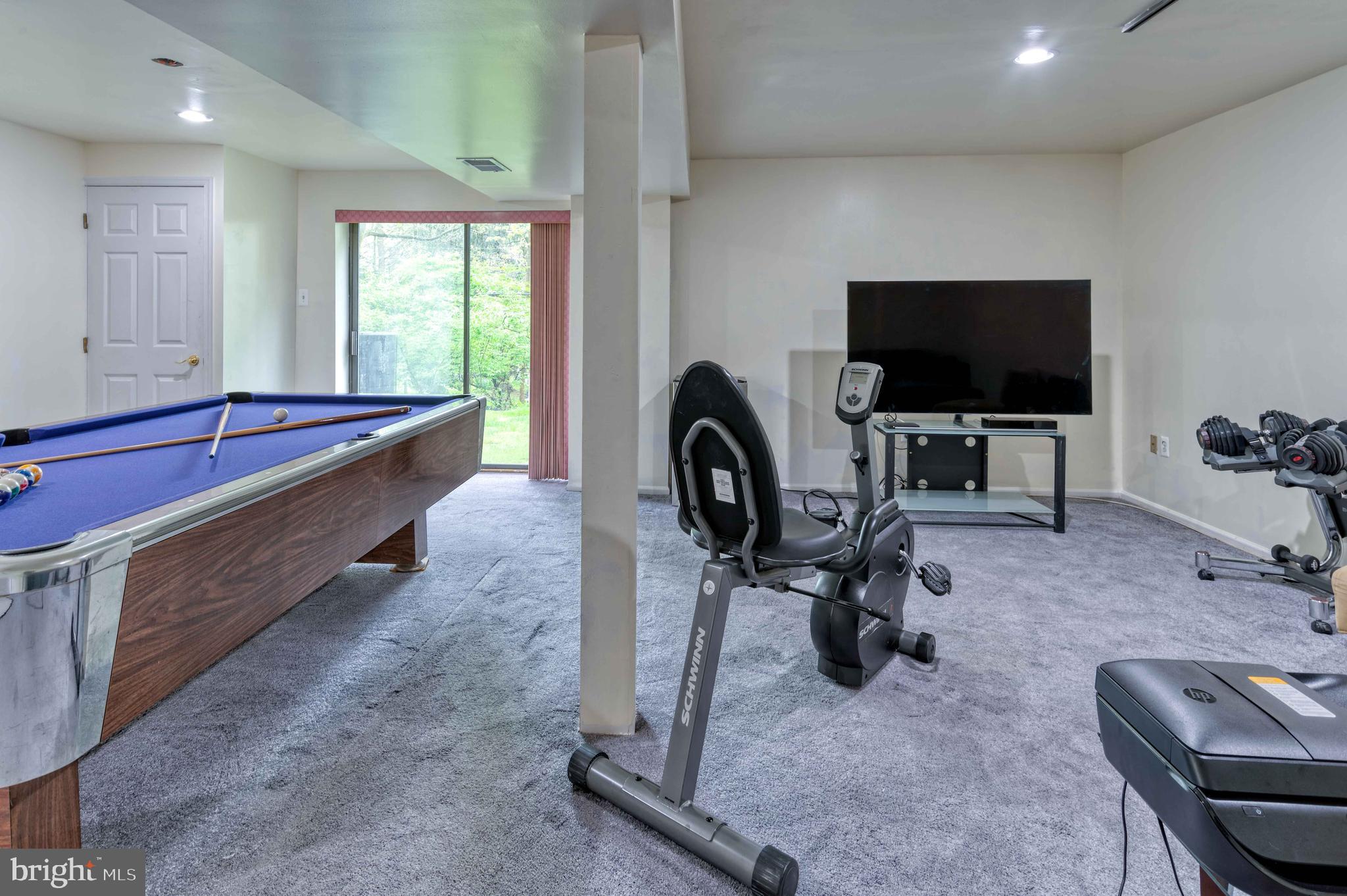 STOTESBURY TWHSE - Residential