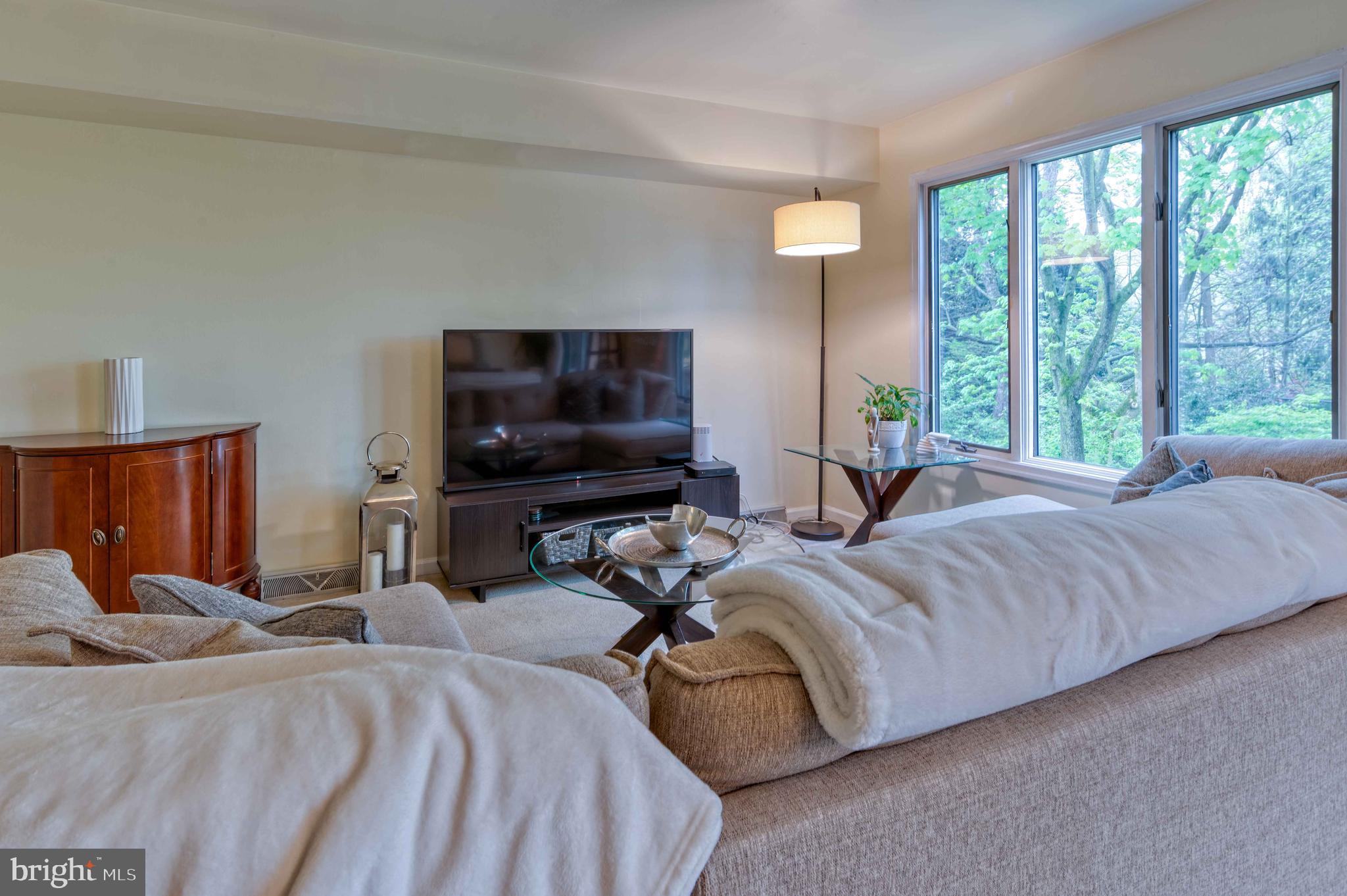 STOTESBURY TWHSE - Residential