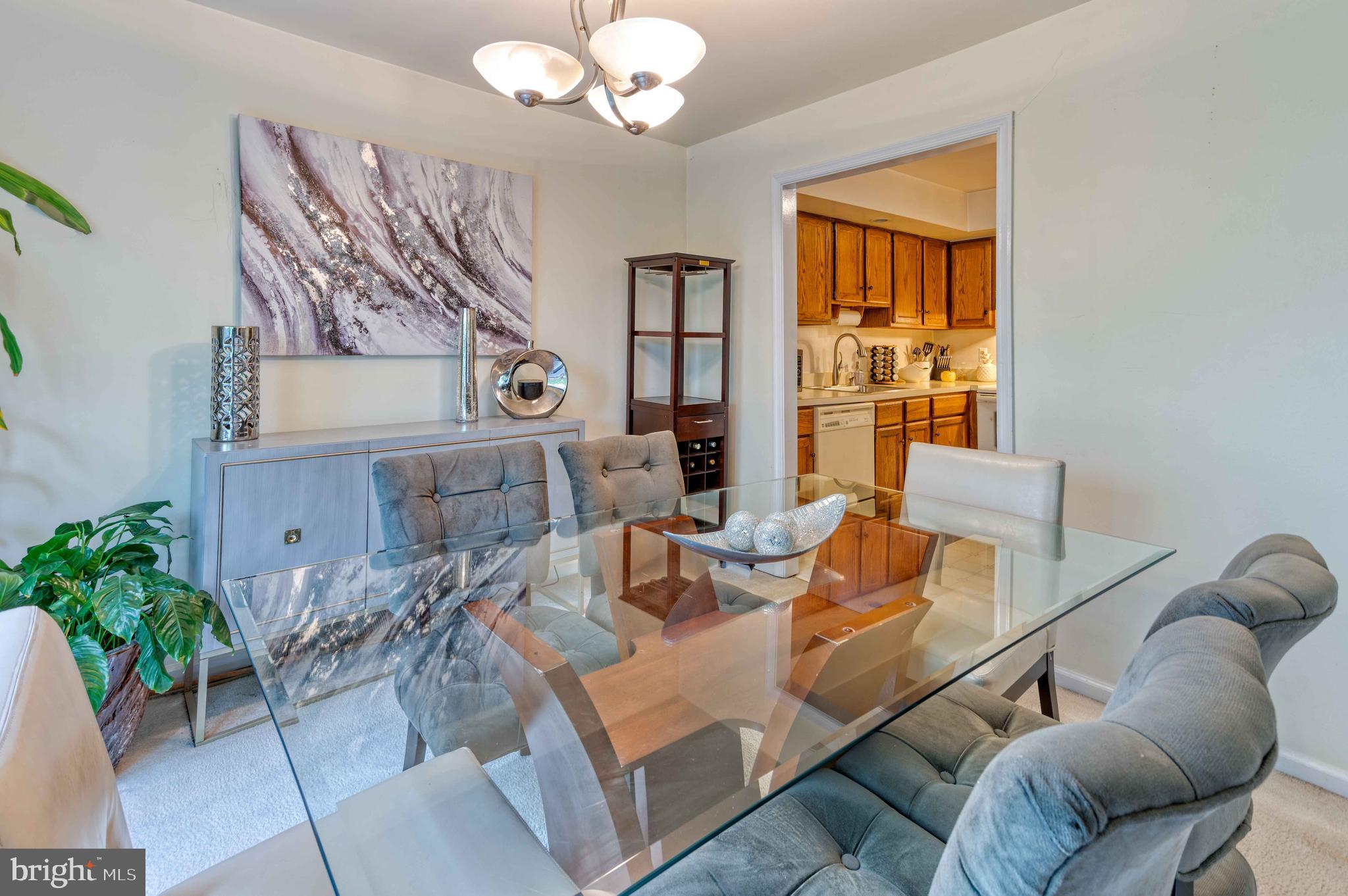 STOTESBURY TWHSE - Residential