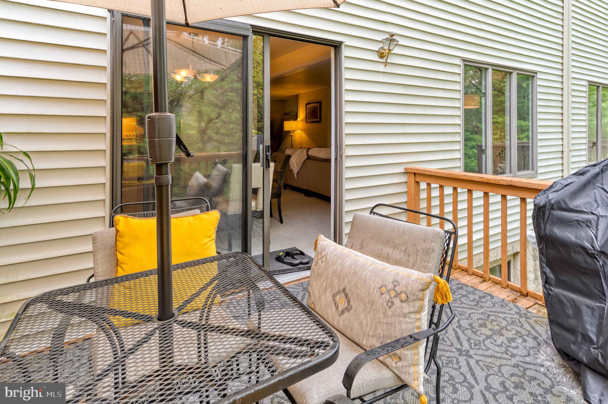 STOTESBURY TWHSE - Residential