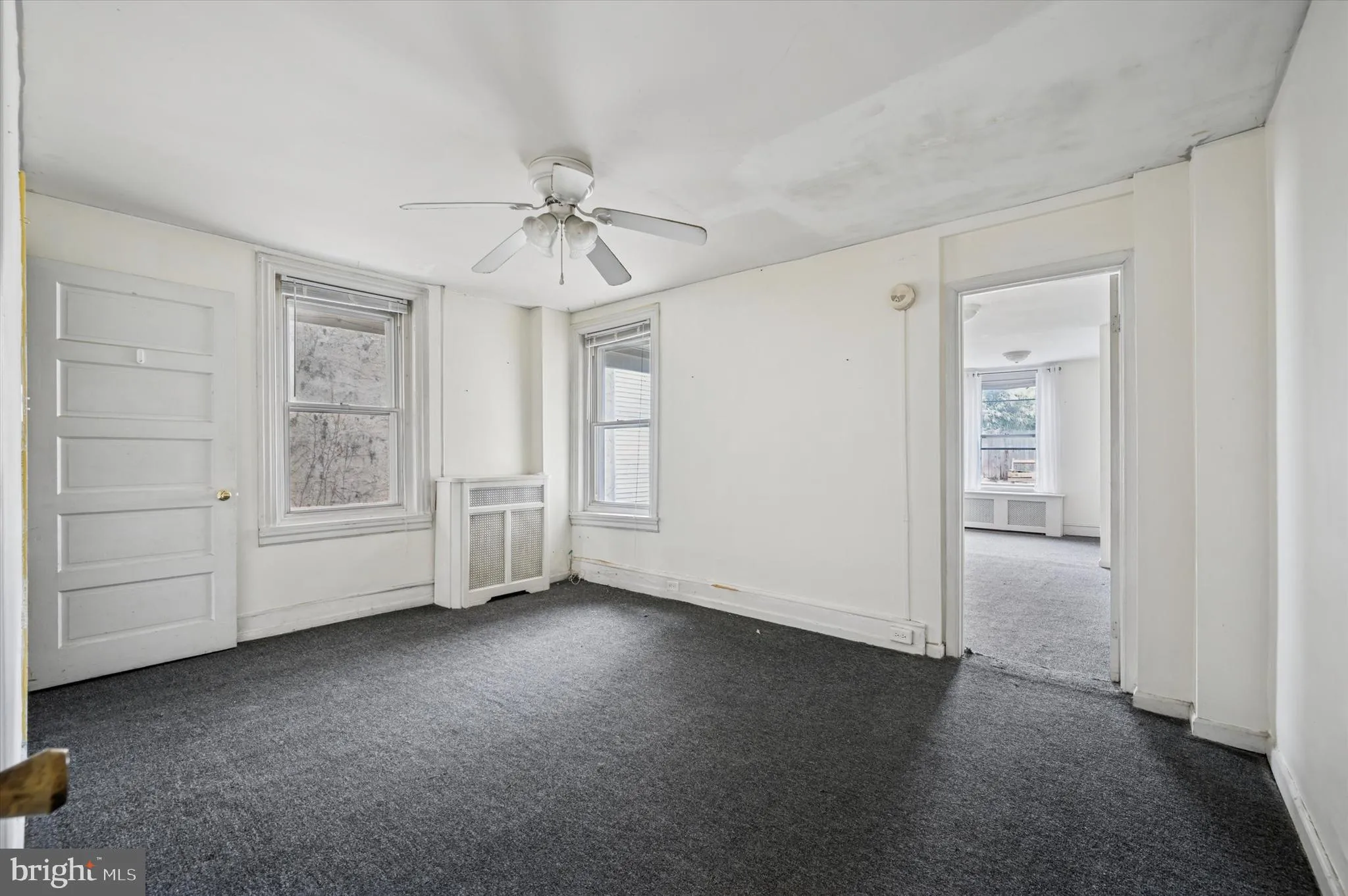 Philadelphia, Pennsylvania 19127, United States, 2 Bedrooms Bedrooms, ,1 BathroomBathrooms,Residential,Pending,84190