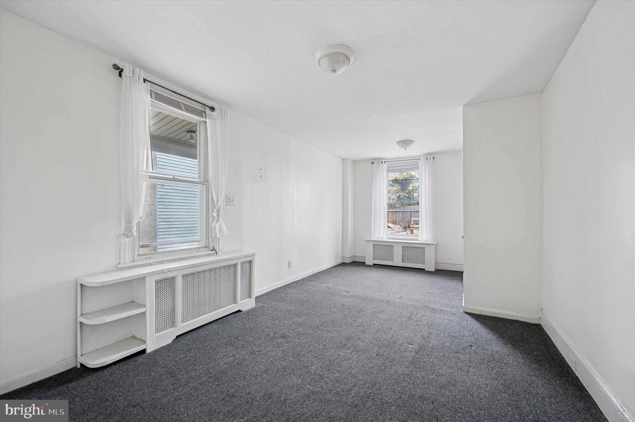 MANAYUNK - Residential Lease