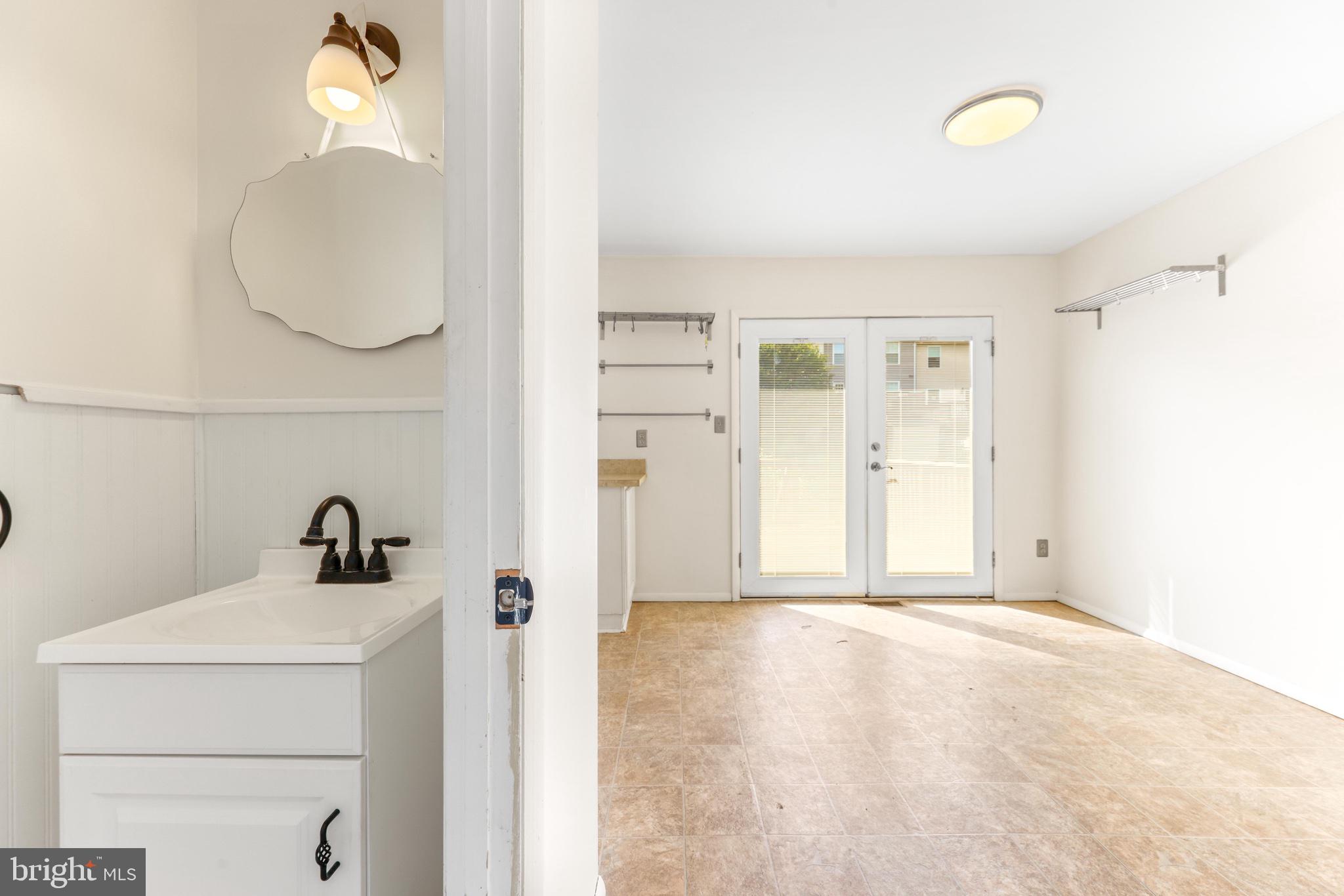 UPTON VILLAGE NORTH - Residential