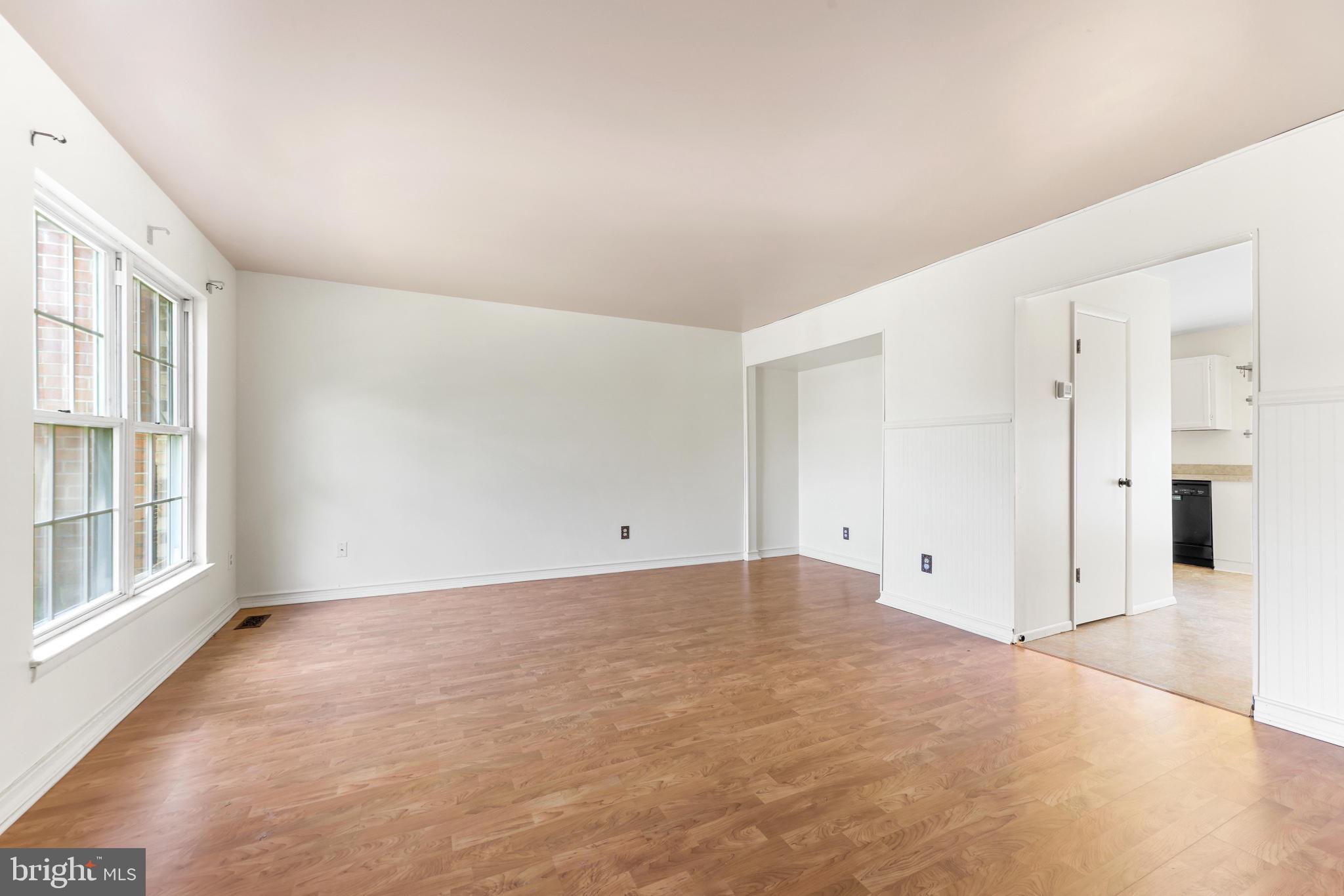 26 CLEARLAKE COURT