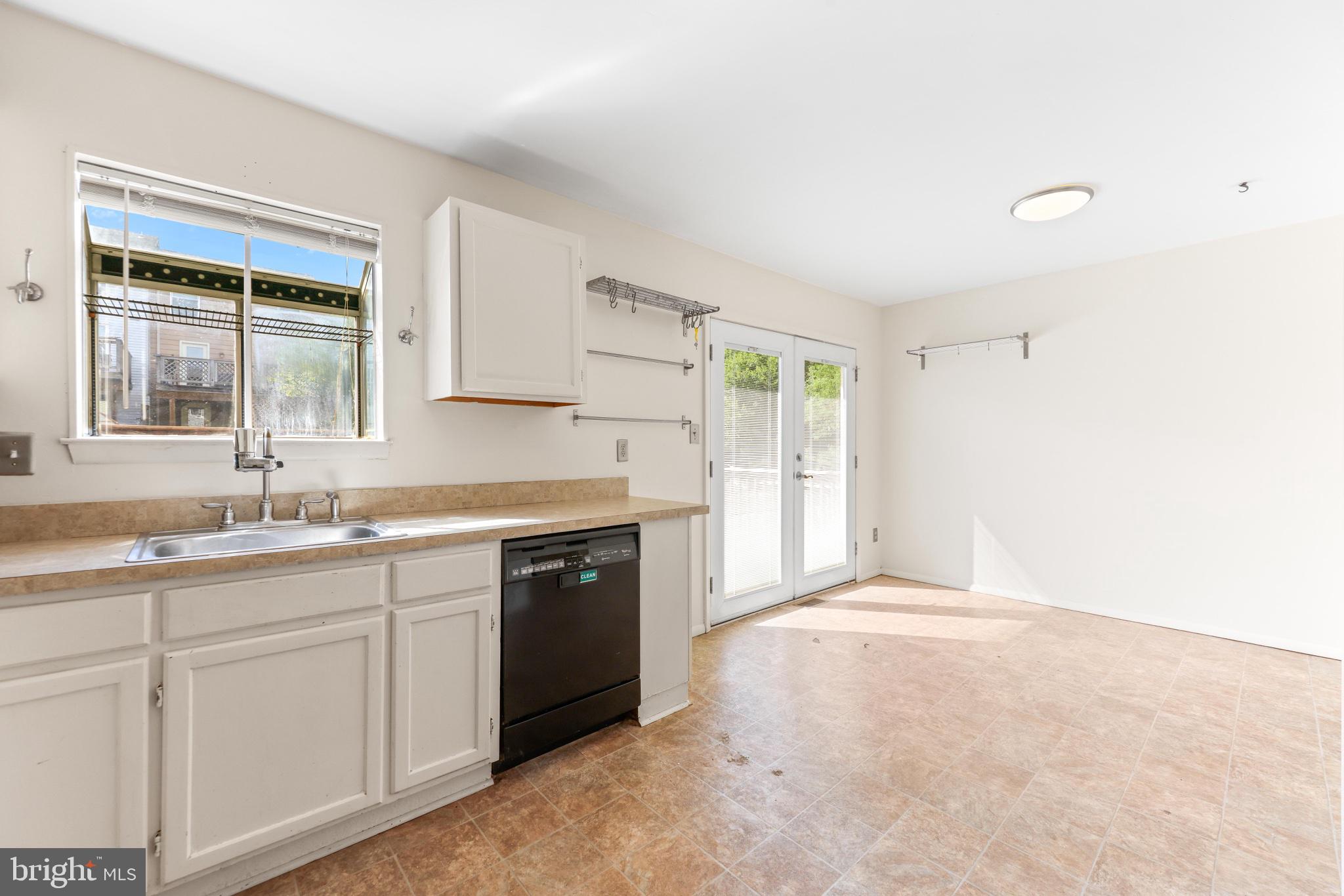 UPTON VILLAGE NORTH - Residential