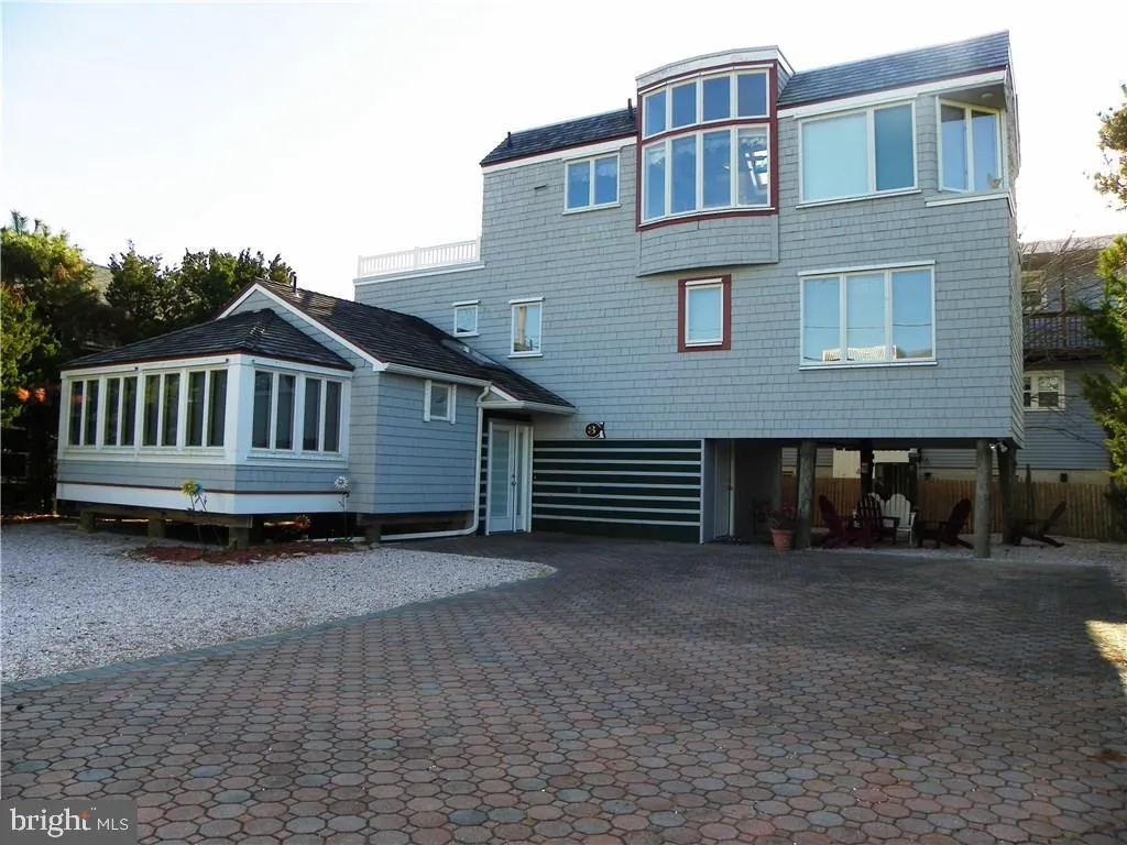 3 E 5th Street, Barnegat Light, NJ 08006