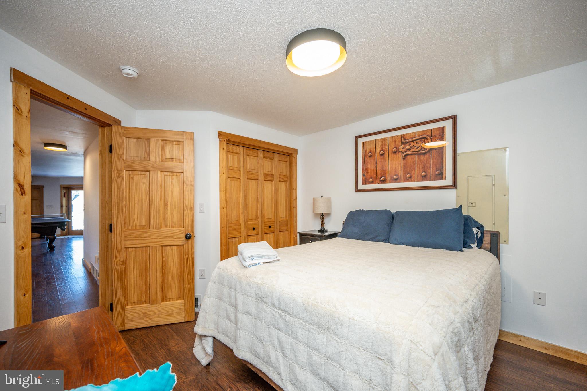 GLENDALE ROAD - Residential