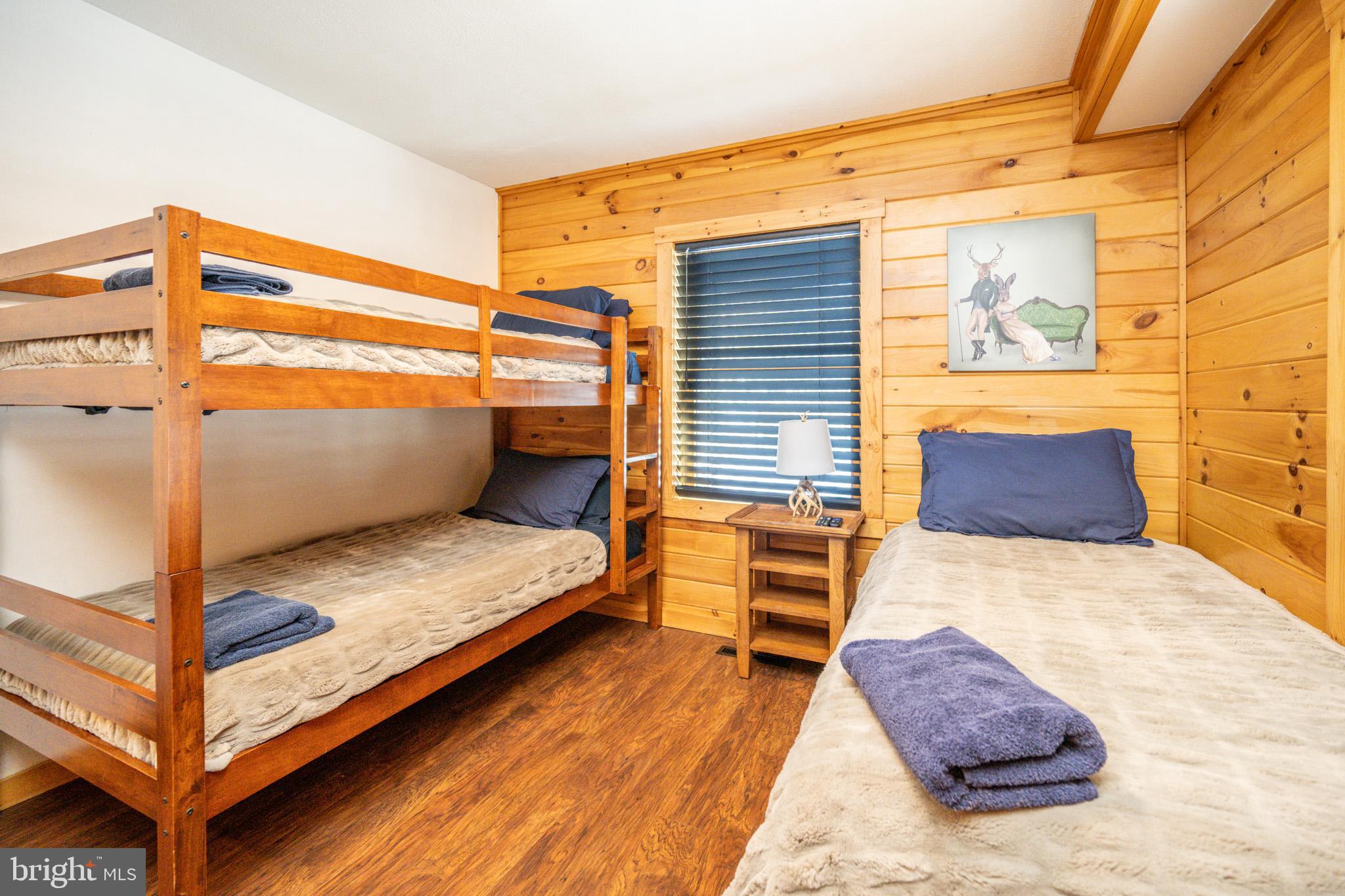 GLENDALE ROAD - Residential