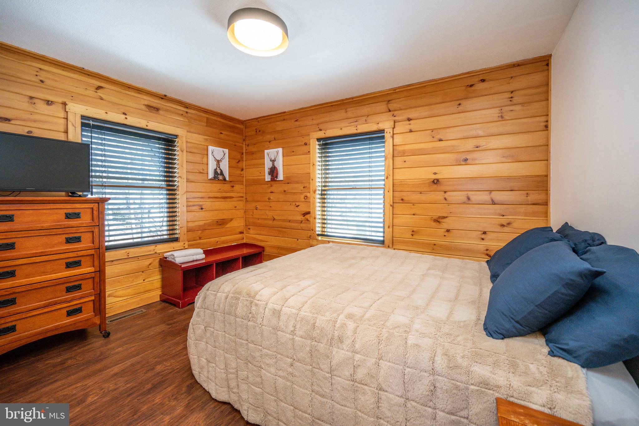 GLENDALE ROAD - Residential