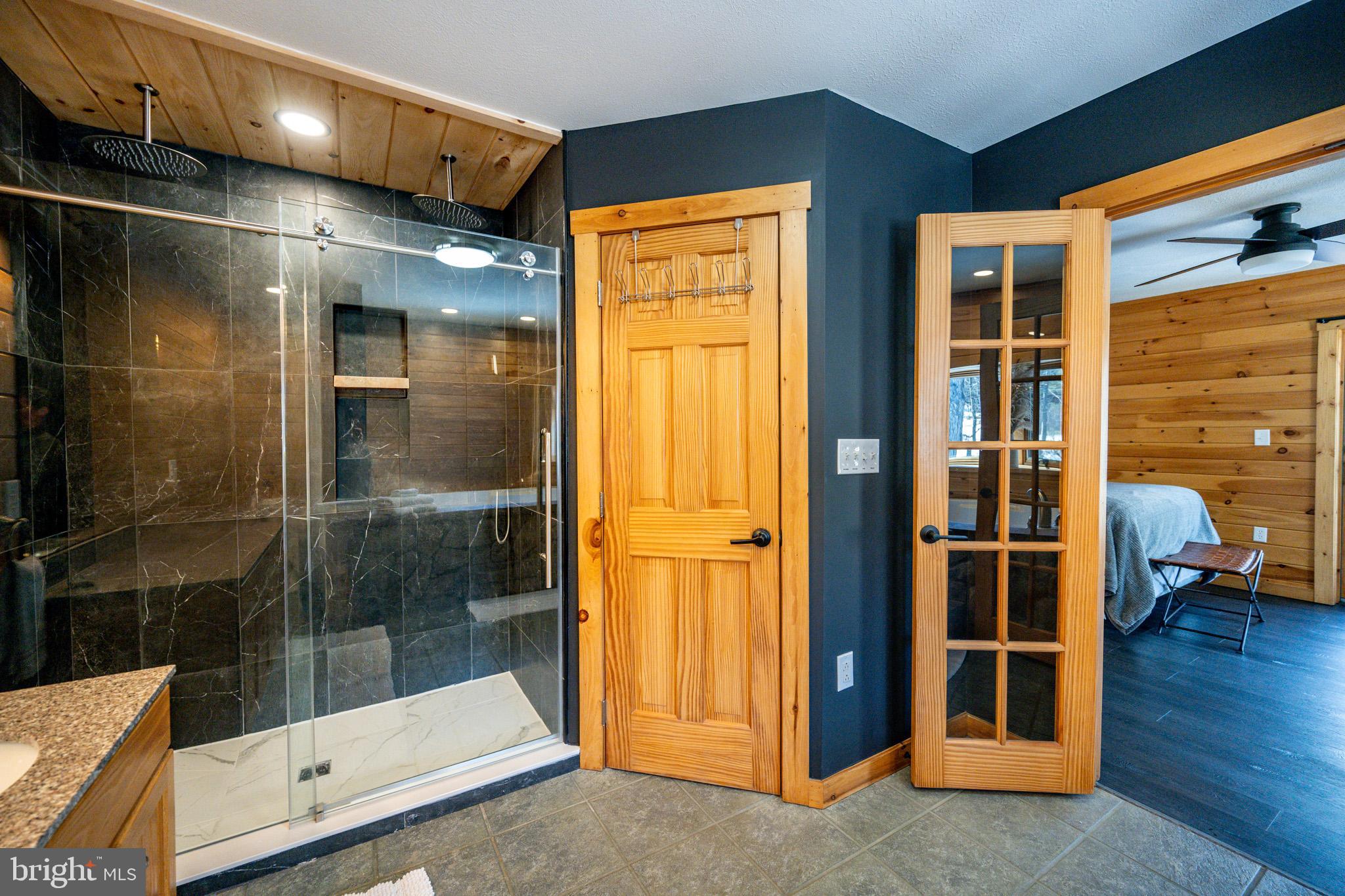 GLENDALE ROAD - Residential