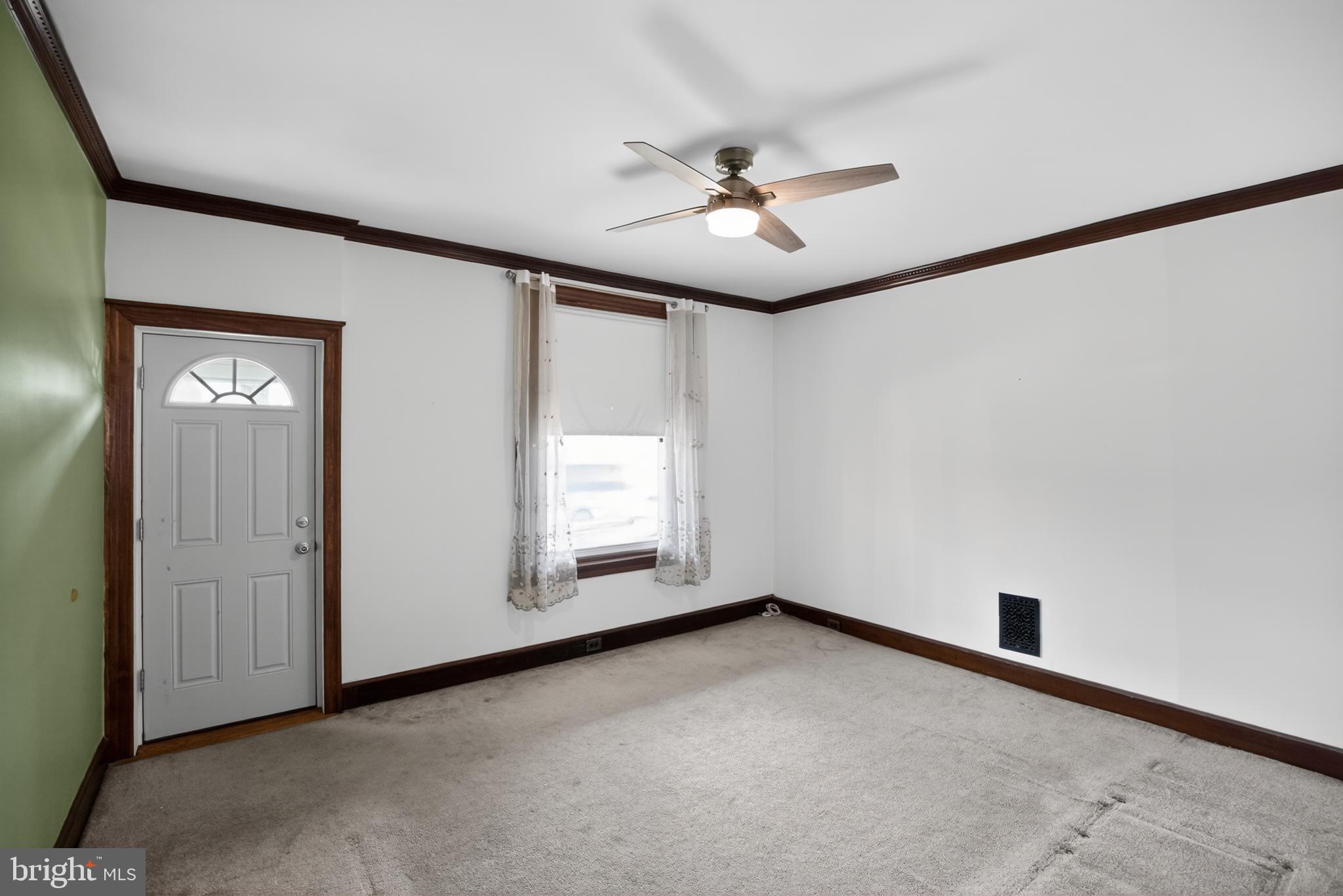 ROXBOROUGH - Residential