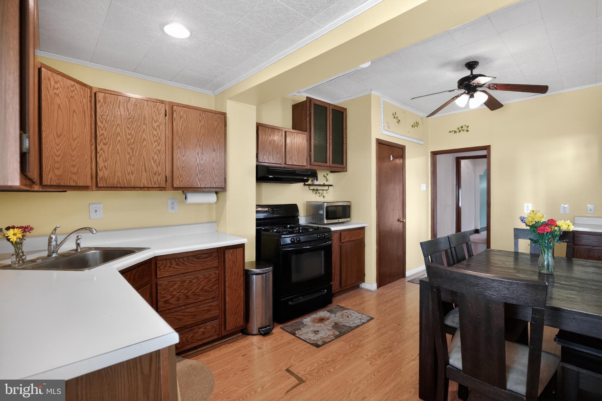 ROXBOROUGH - Residential