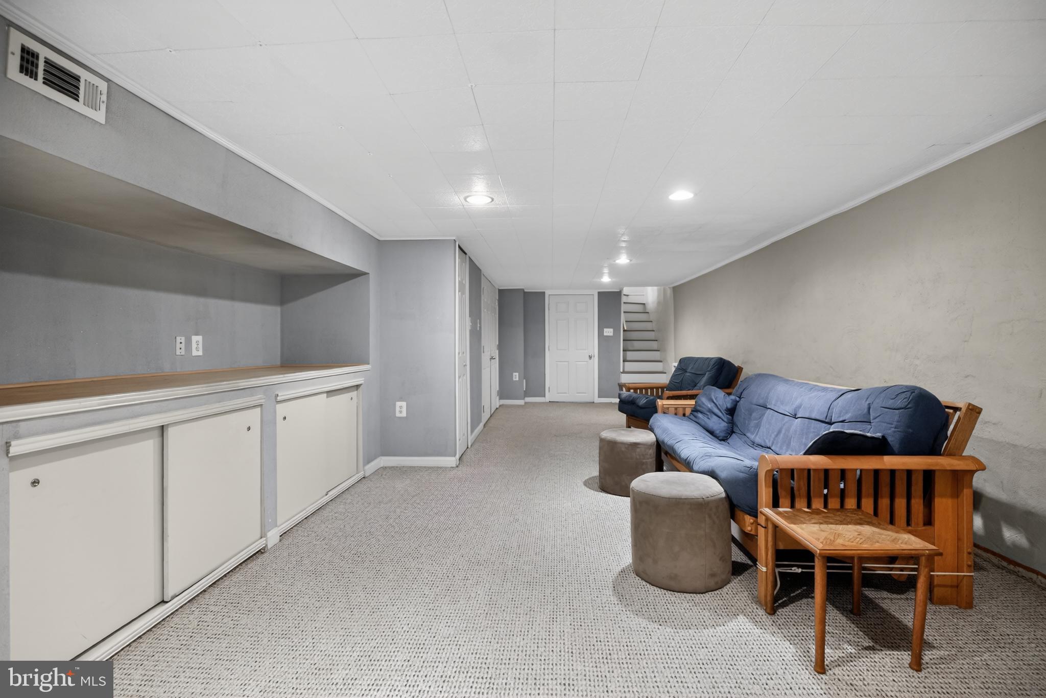 ROXBOROUGH - Residential