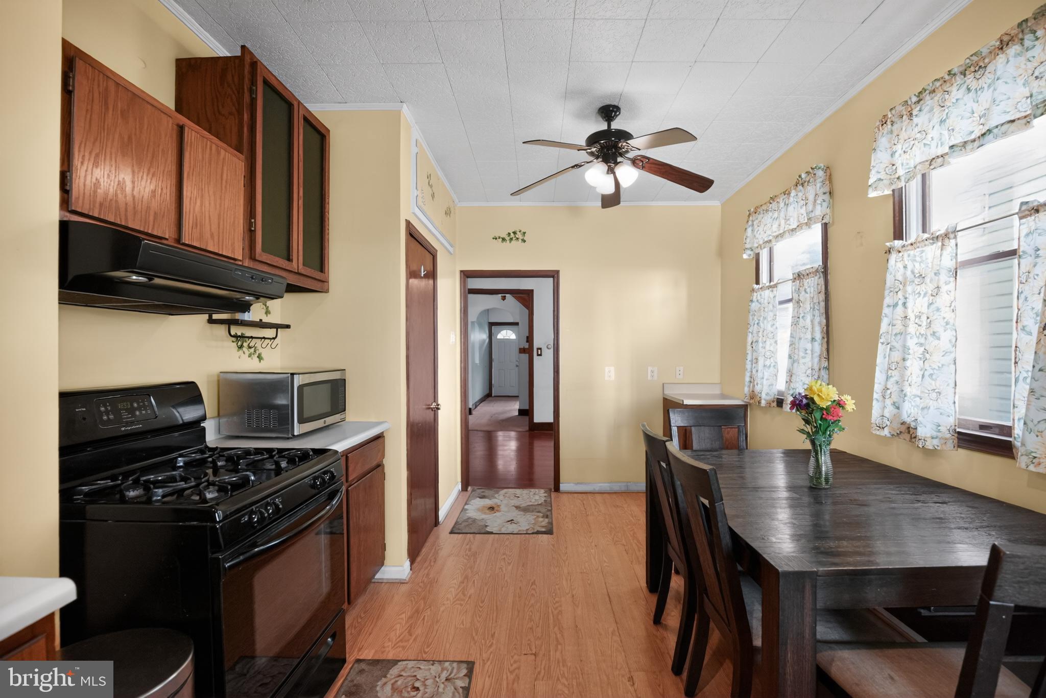 ROXBOROUGH - Residential