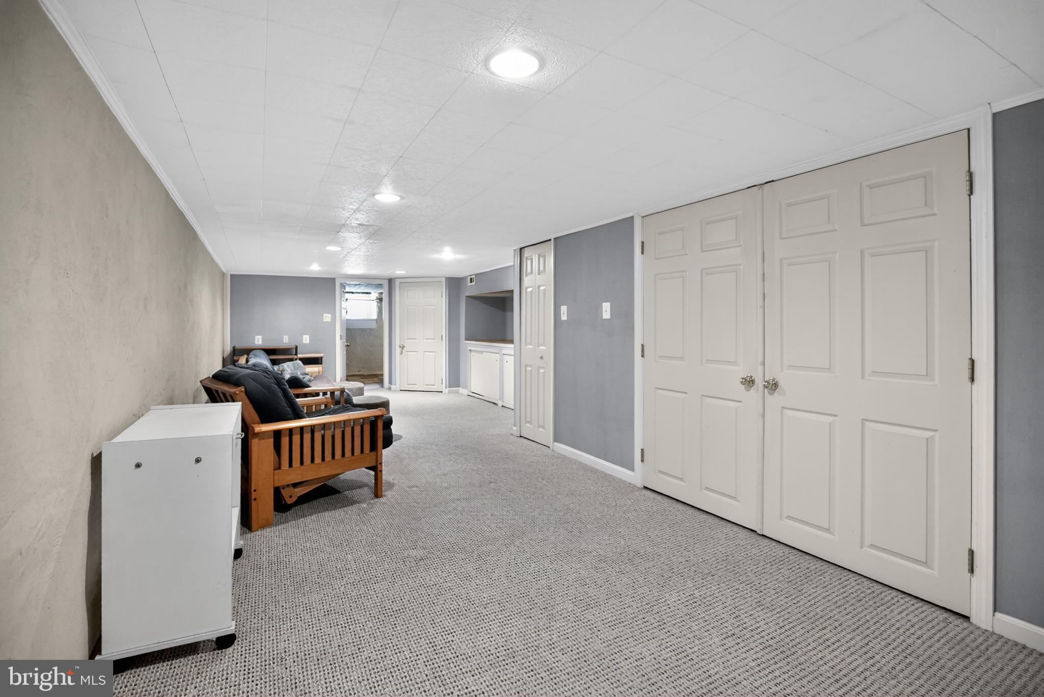 ROXBOROUGH - Residential