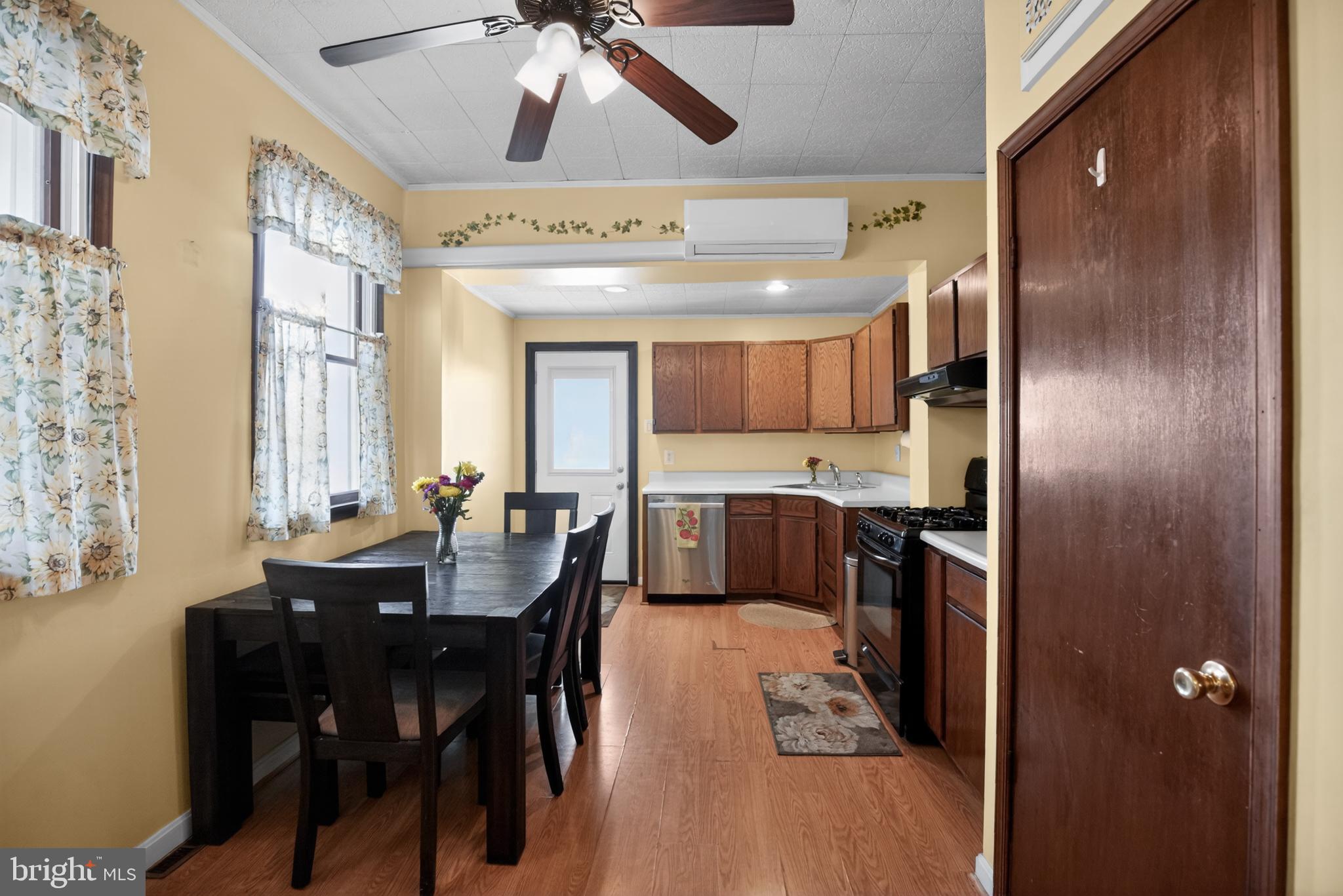 ROXBOROUGH - Residential