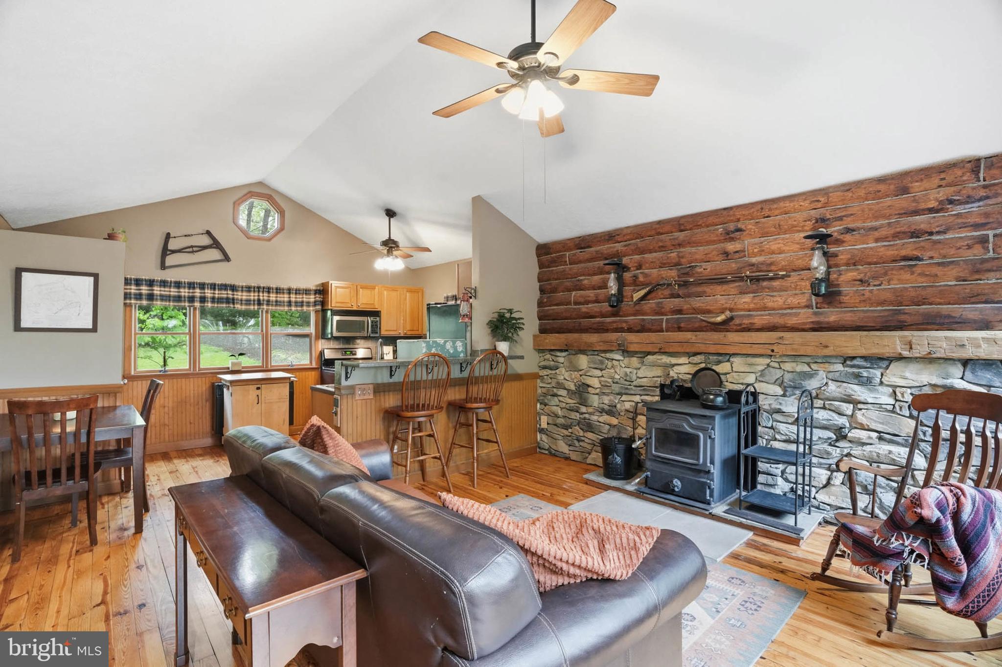 INDIAN HILLS - Residential