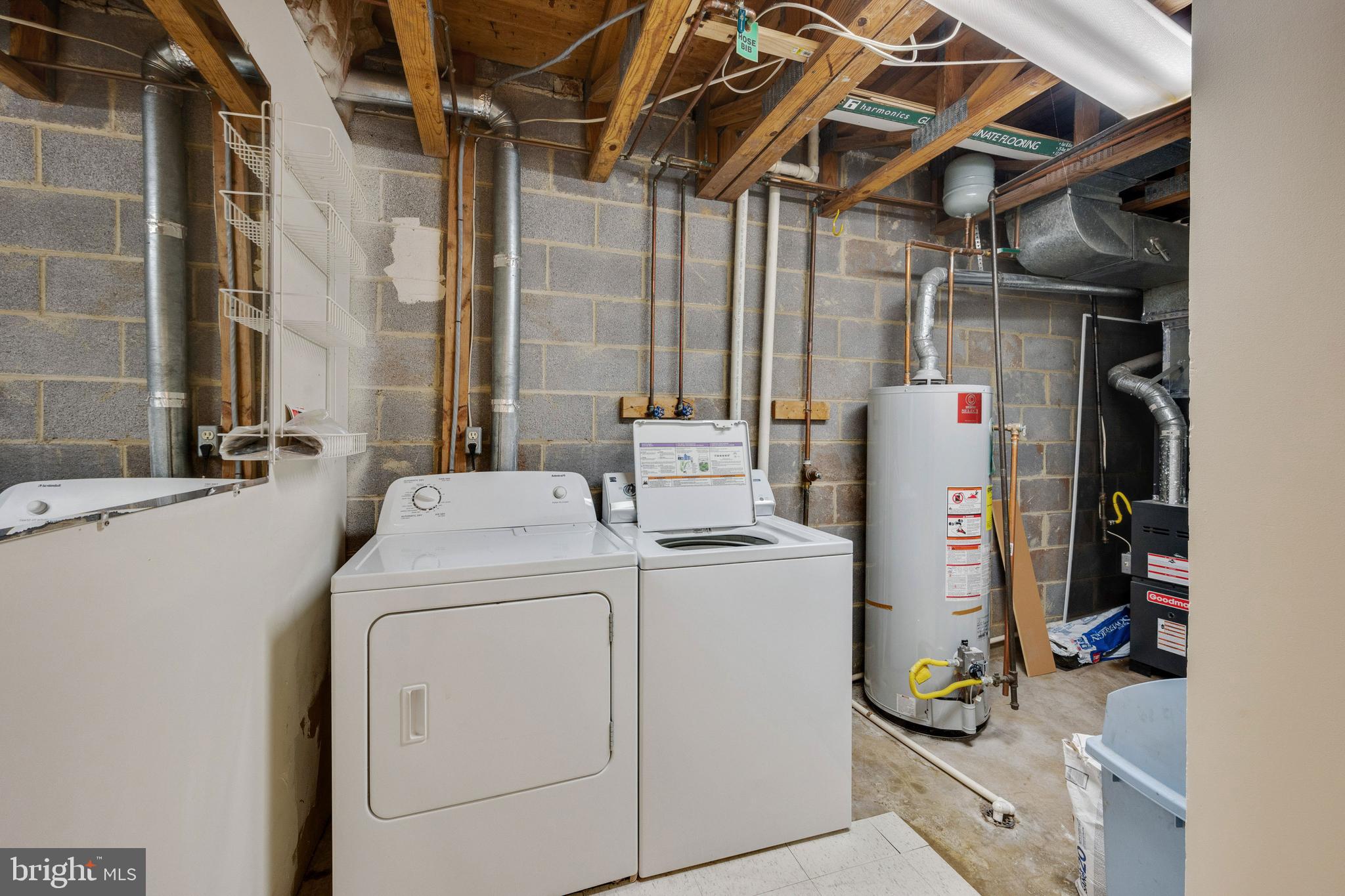 NEWGATE - Residential Lease