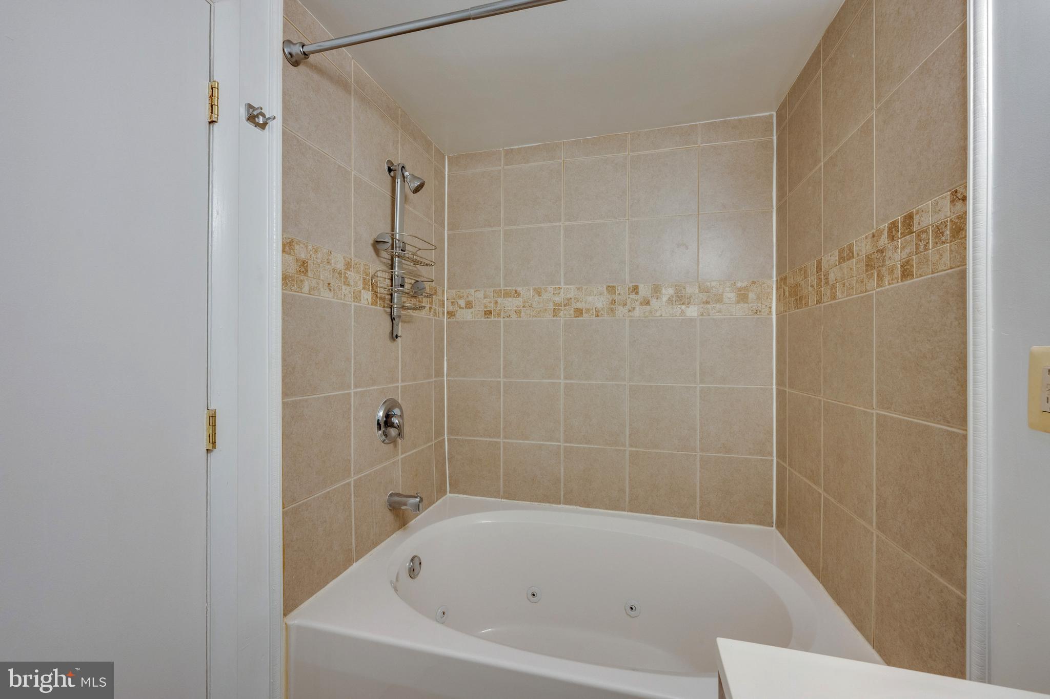 NEWGATE - Residential Lease