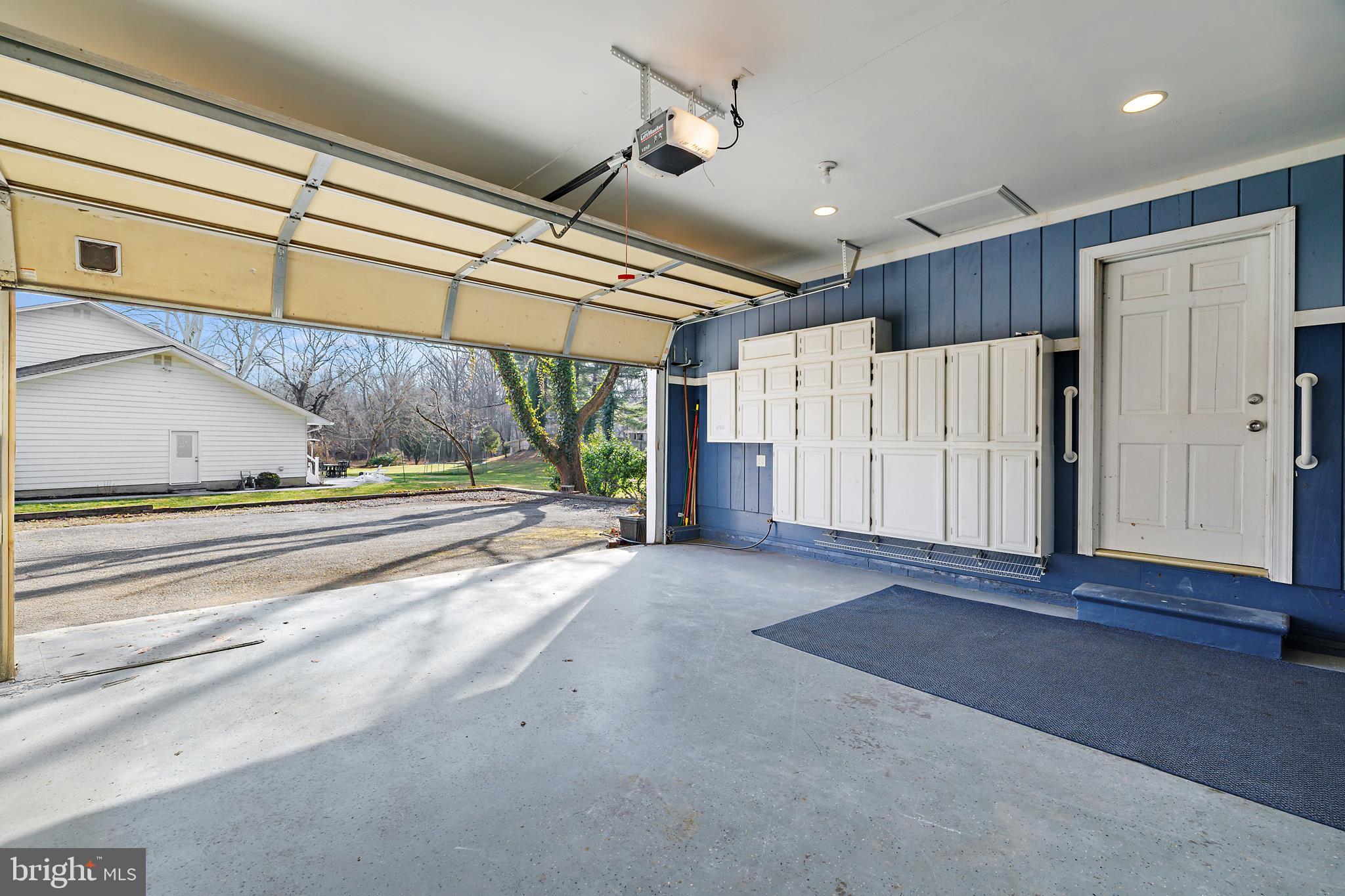 BALDWIN HILLS - Residential