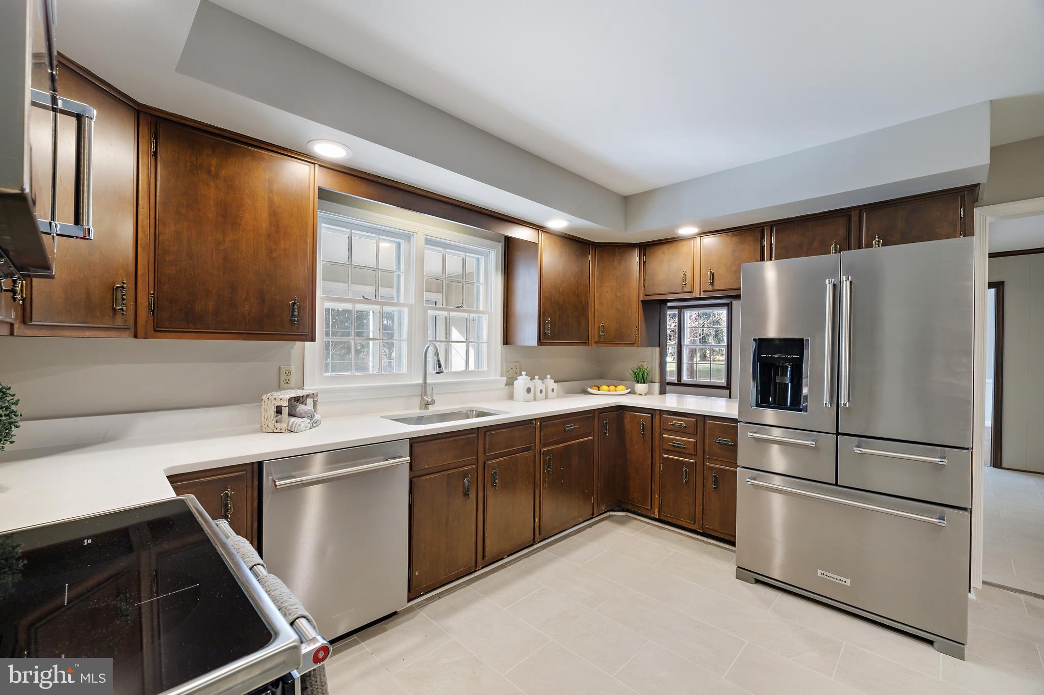 BALDWIN HILLS - Residential